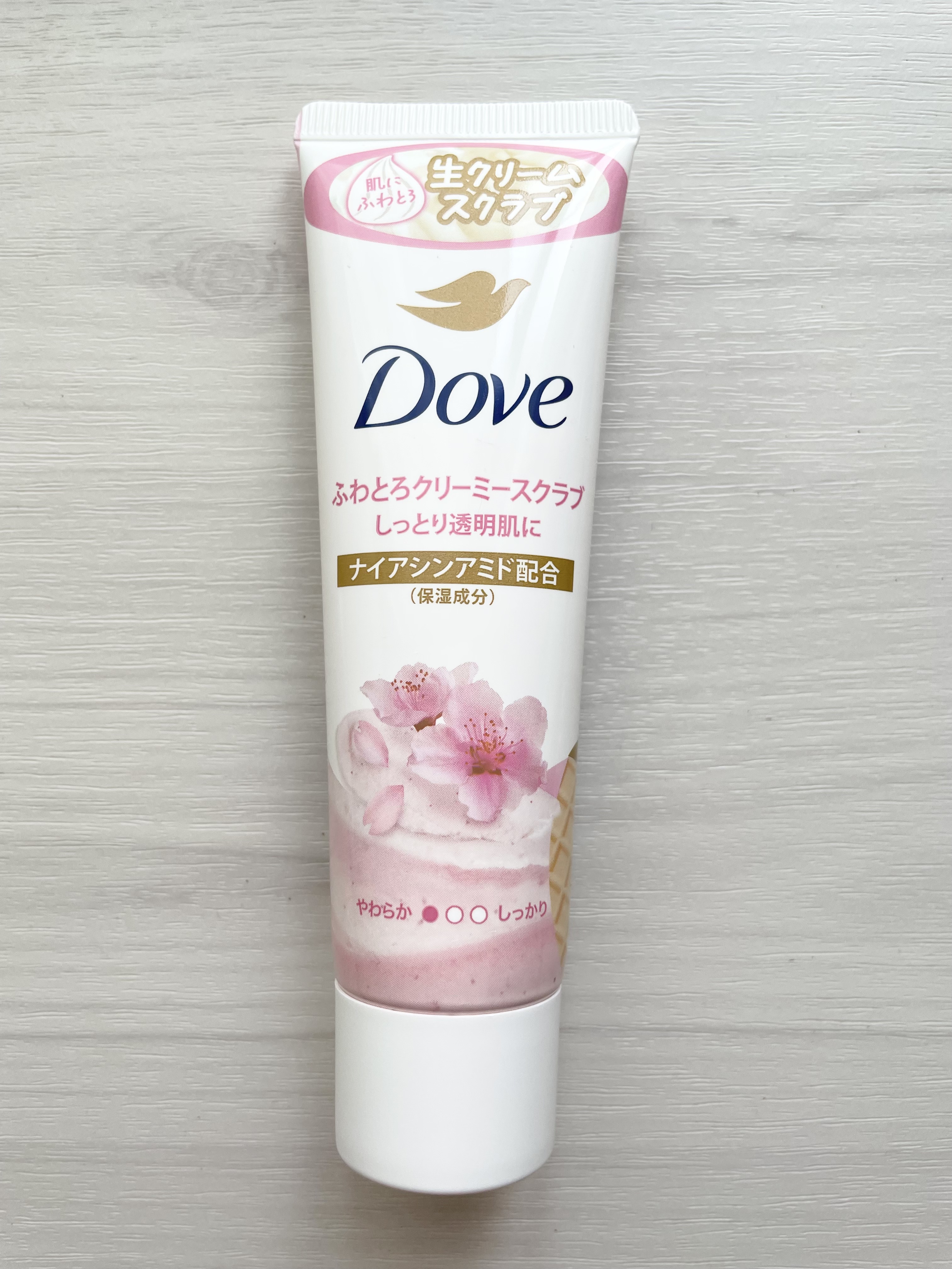 ダヴ ふわとろクリーミースクラブ サクラ＆ムスク チューブ 50g/ダヴ/ボディスクラブを使ったクチコミ（1枚目）