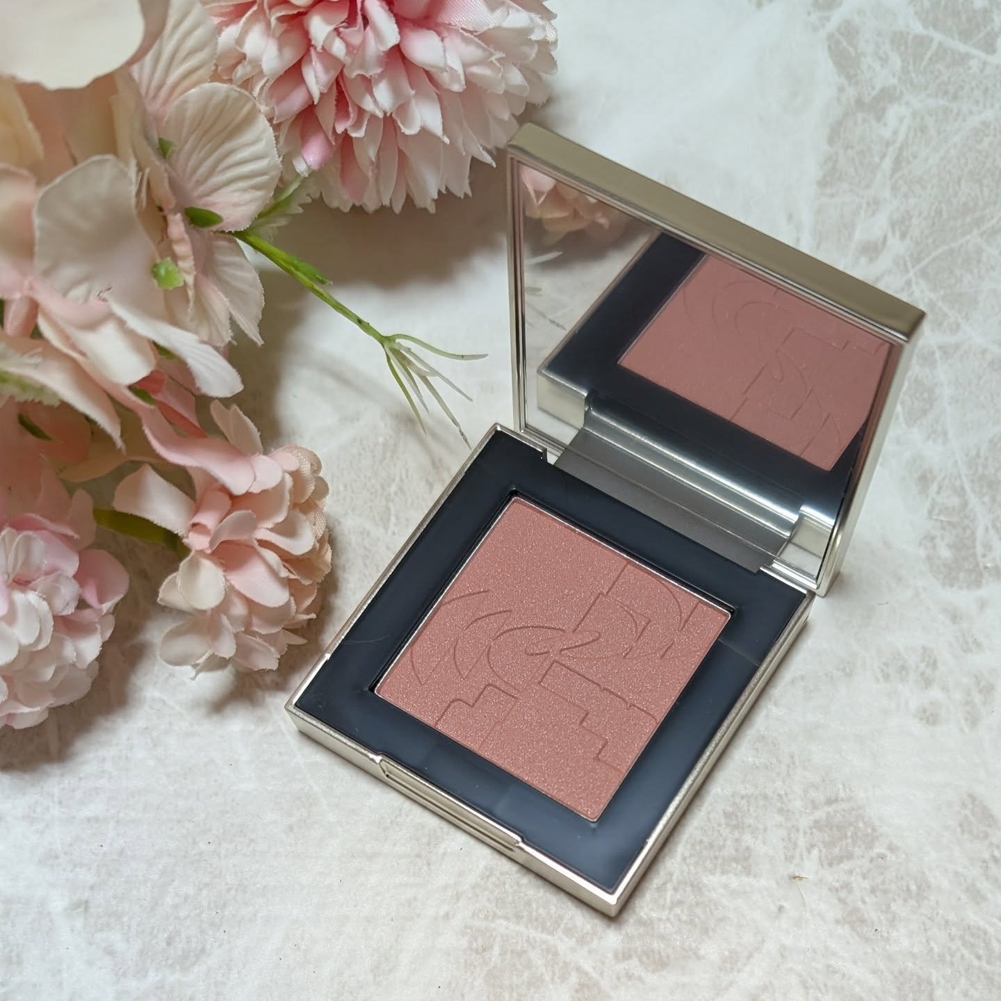 オールオーバーフェイスブラッシュ/TWO SLASH FOUR/パウダーチークを使ったクチコミ（3枚目）