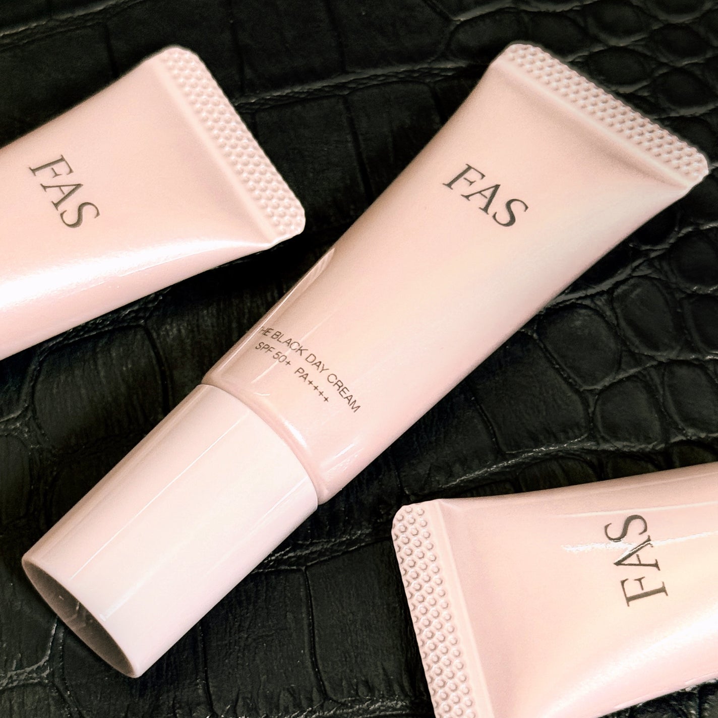 FAS ザ ブラック デイ クリーム/FAS/フェイスクリームを使ったクチコミ(6枚目)