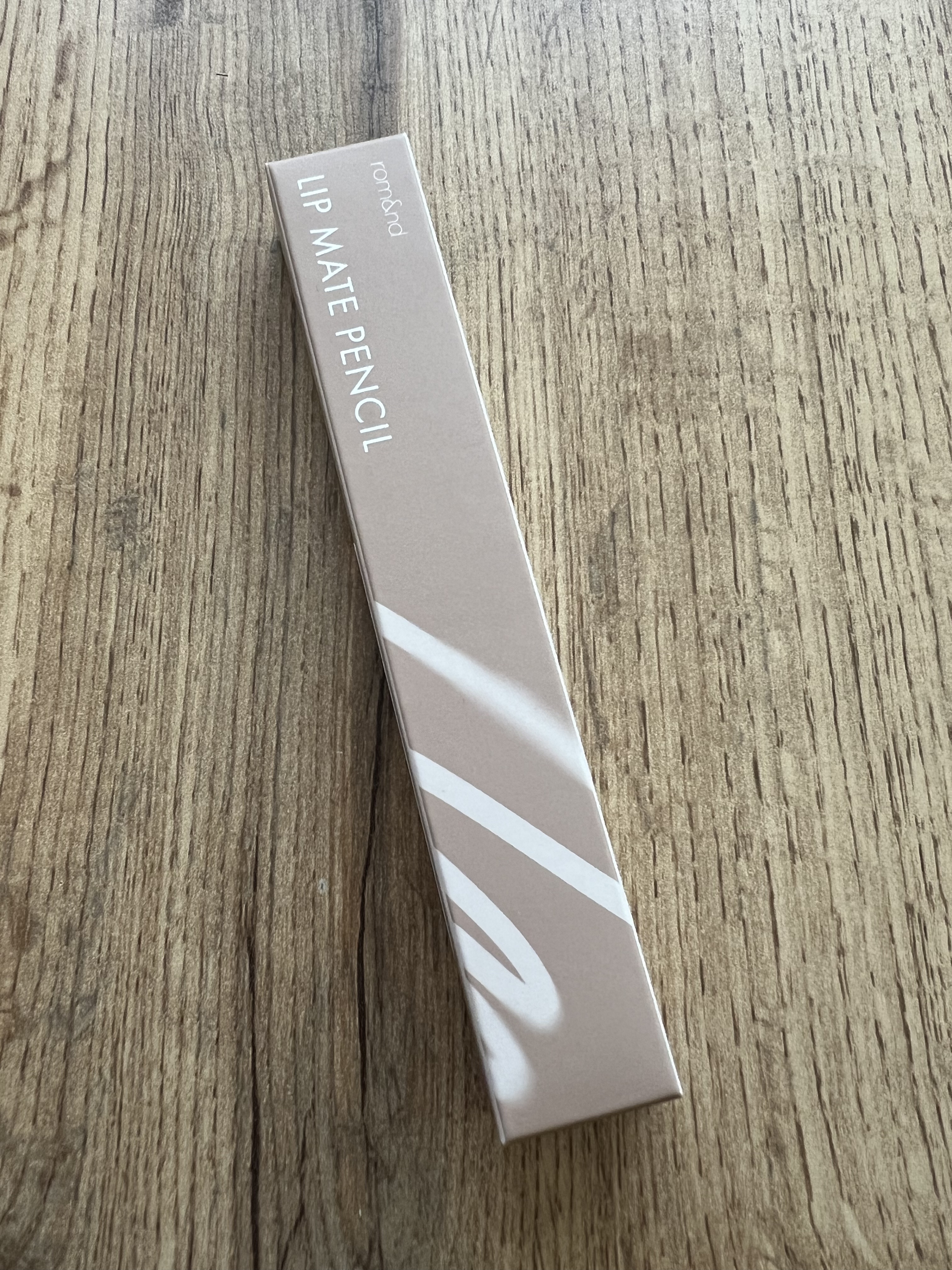 rom&nd リップメイトペンシル 05 トーピーシェード(TAUPEY SHADE)/rom&nd/リップライナーを使ったクチコミ（1枚目）