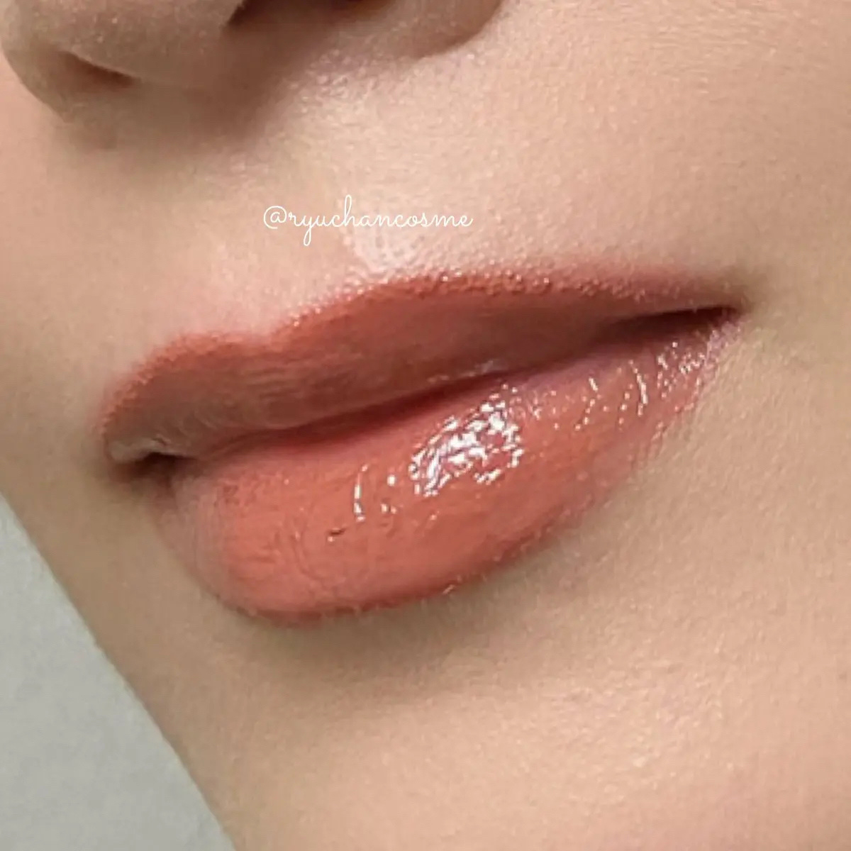 エクストラ カラー シャイン/BOBBI BROWN/口紅を使ったクチコミ（3枚目）