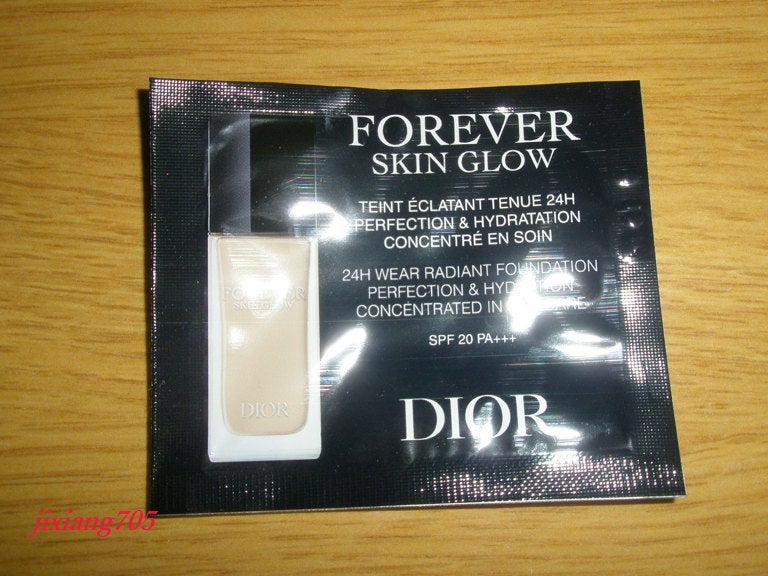 ディオールスキン フォーエヴァー フルイド グロウ/Dior/リキッドファンデーションを使ったクチコミ(3枚目)