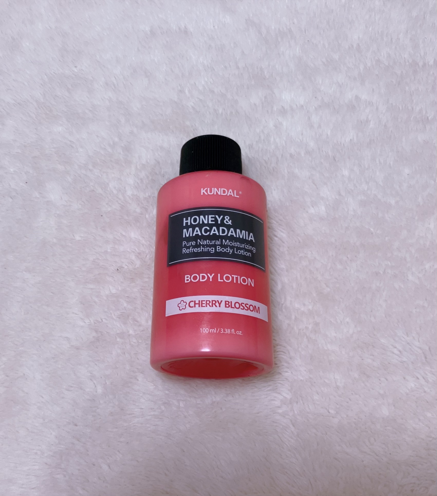 モイスチャーボディローション 04.チェリーブラッサム Cherry Blossom/KUNDAL/ボディローションを使ったクチコミ（1枚目）