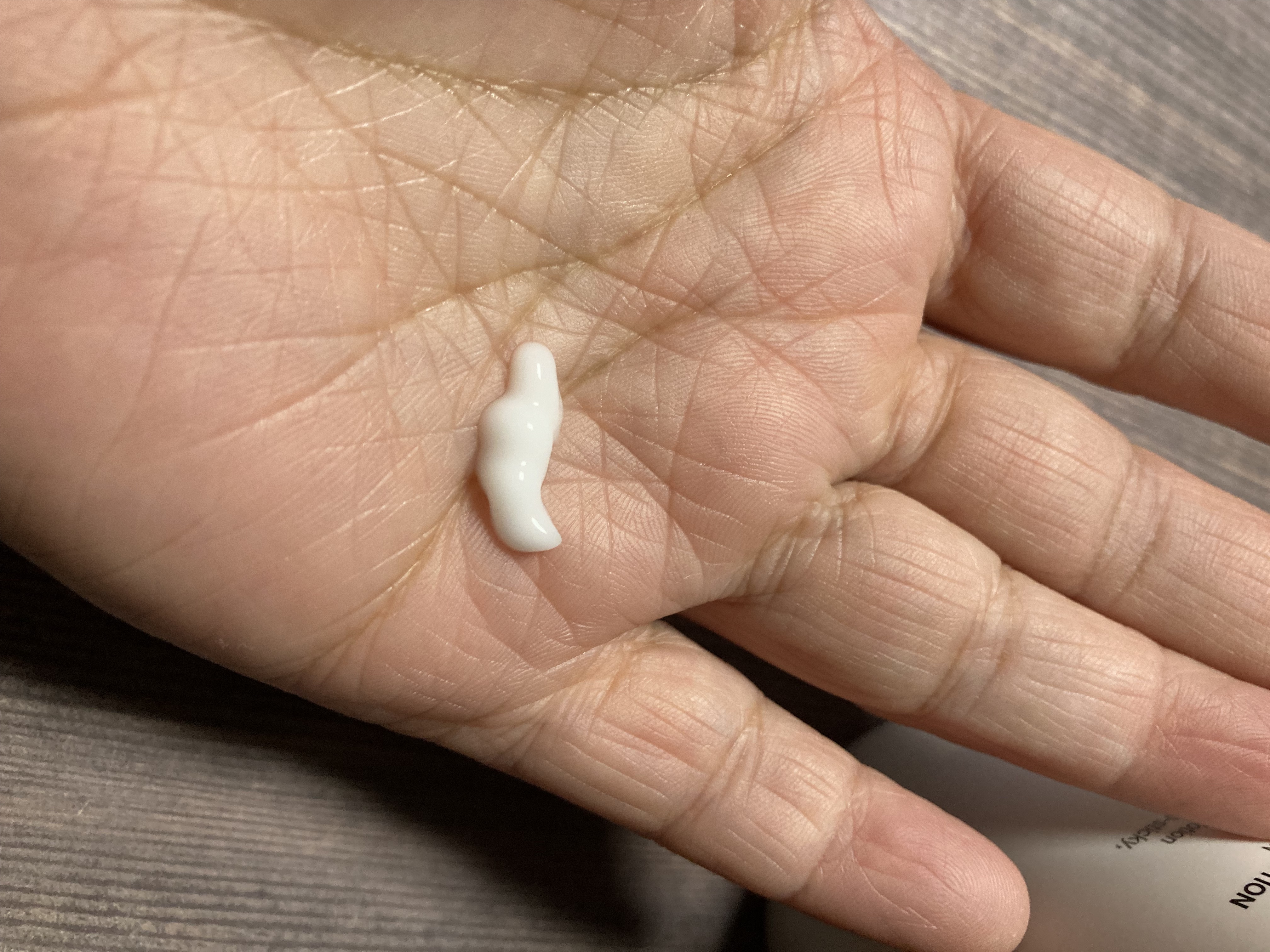 Anua ドクダミ70デイリーローション のクチコミ「【使った商品】Anua  ハートリーフDRローション

【テクスチャ】柔らかめの乳液

【どん.....」（2枚目）