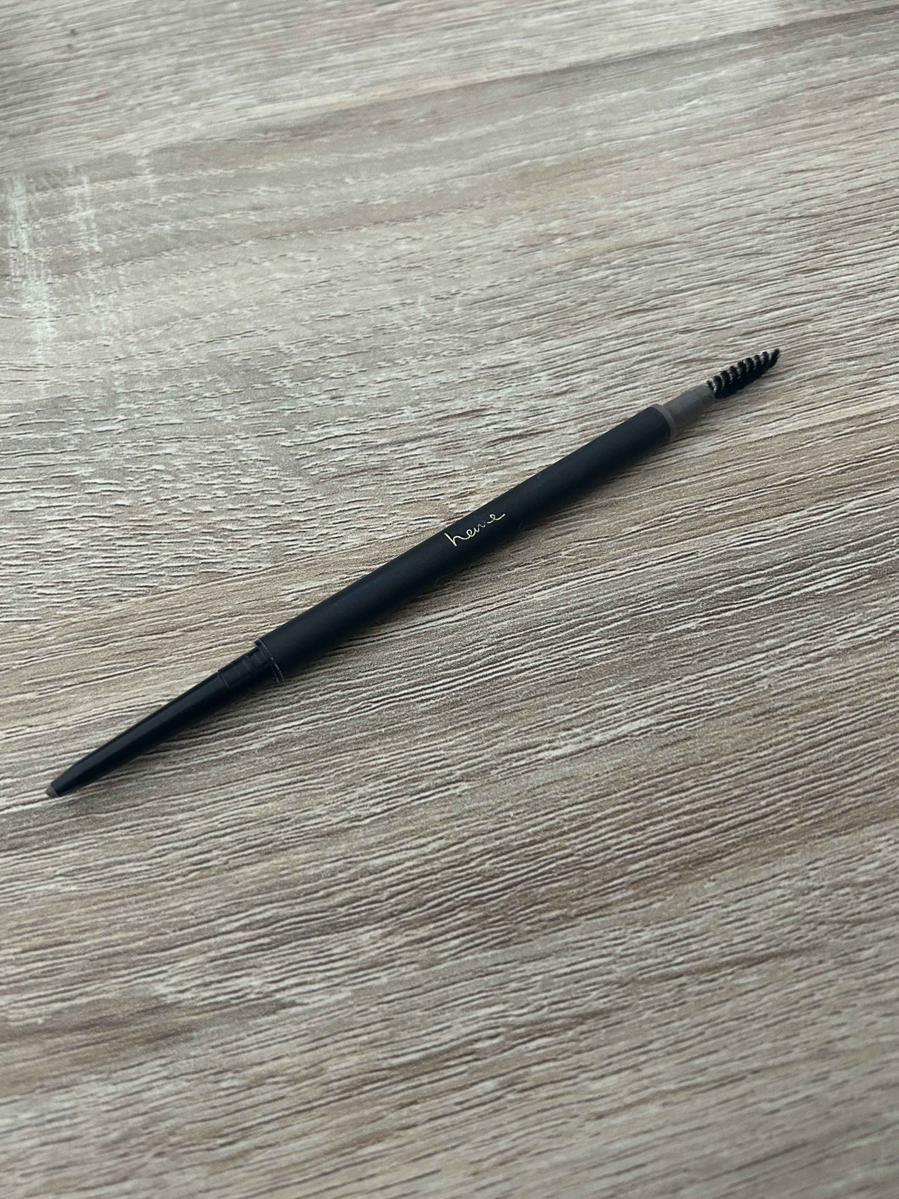 ウォータープルーフ スリムブロウペンシル グレーブラウン/heme/アイブロウペンシルを使ったクチコミ（1枚目）