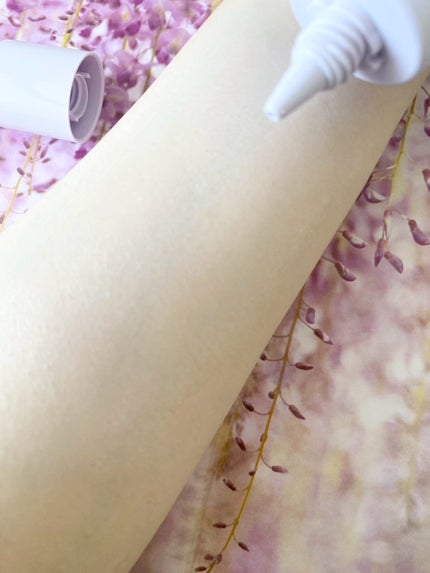 モイストラボ トーンアップ下地/Moist Labo/化粧下地を使ったクチコミ(3枚目)