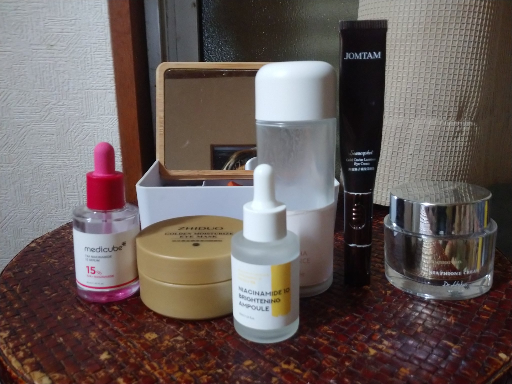 黄金キャビアアイクリーム/JOMTAM/アイケア・アイクリームを使ったクチコミ（1枚目）