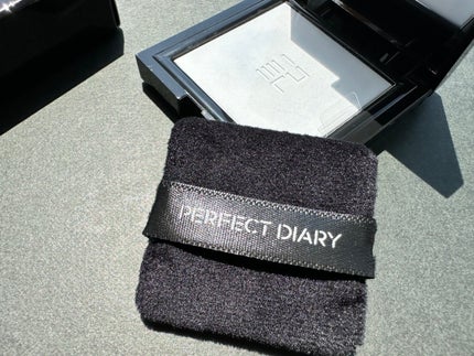 トランスルーシェント ブルーリング セッティング パウダー/PERFECT DIARY/プレストパウダーを使ったクチコミ(4枚目)