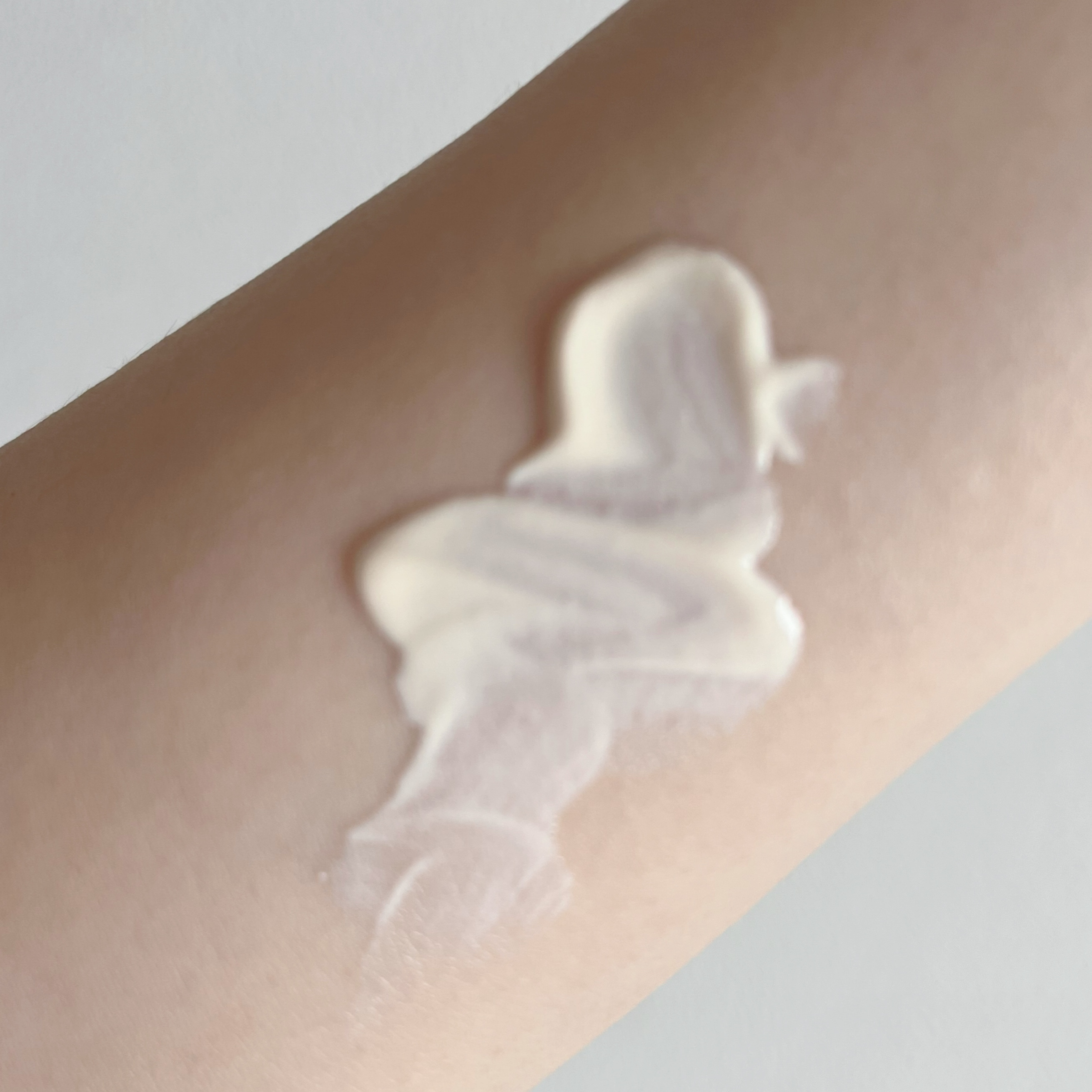 アクセーヌ　デイ トリートメント プロテクション/ACSEINE/フェイスクリームを使ったクチコミ（2枚目）