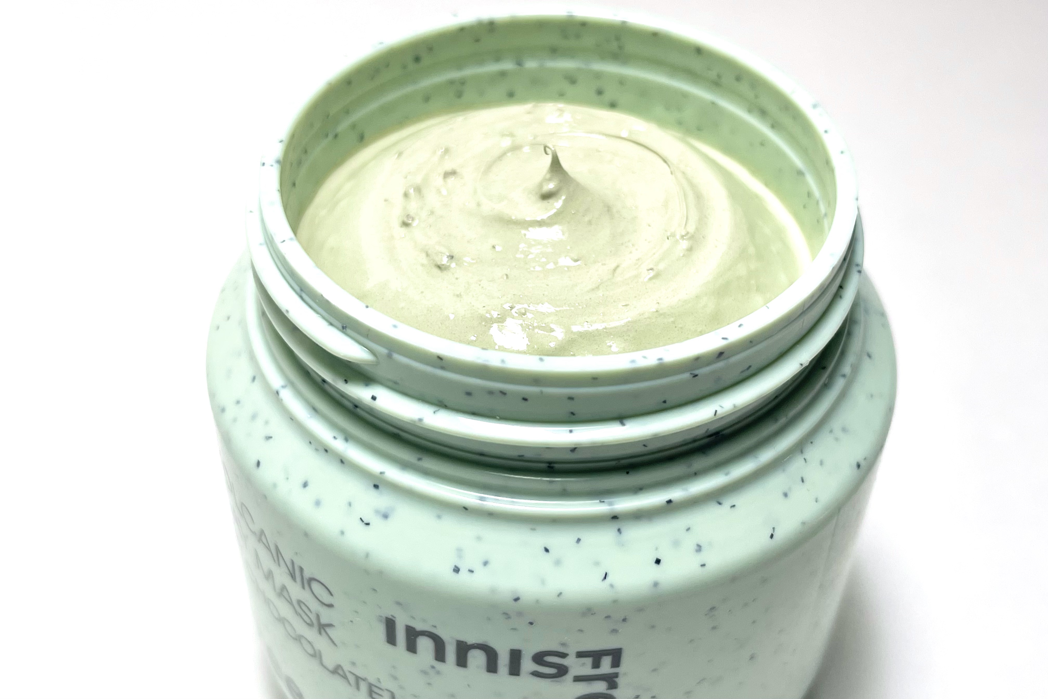 スーパーヴォルカニック　ポア　クレイマスク　クールミントチョコレート/innisfree/洗い流すパック・マスクを使ったクチコミ（3枚目）