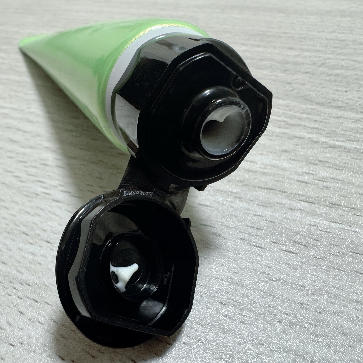 薬用フレッシュペースト【医薬部外品】/歯磨き堂/歯磨き粉を使ったクチコミ（3枚目）