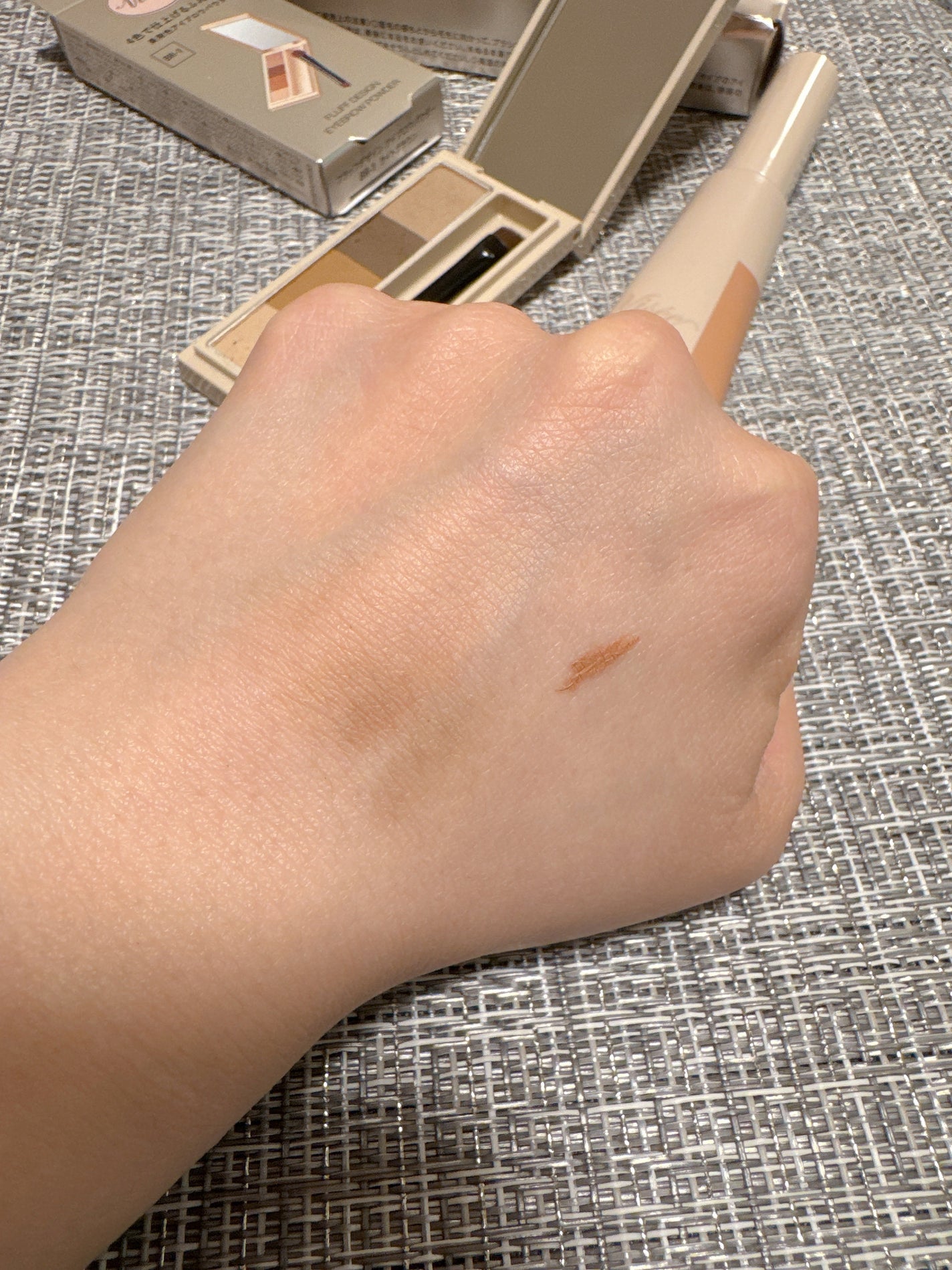 フラッフデザイン アイブロウパウダー/Visée/パウダーアイブロウを使ったクチコミ(3枚目)