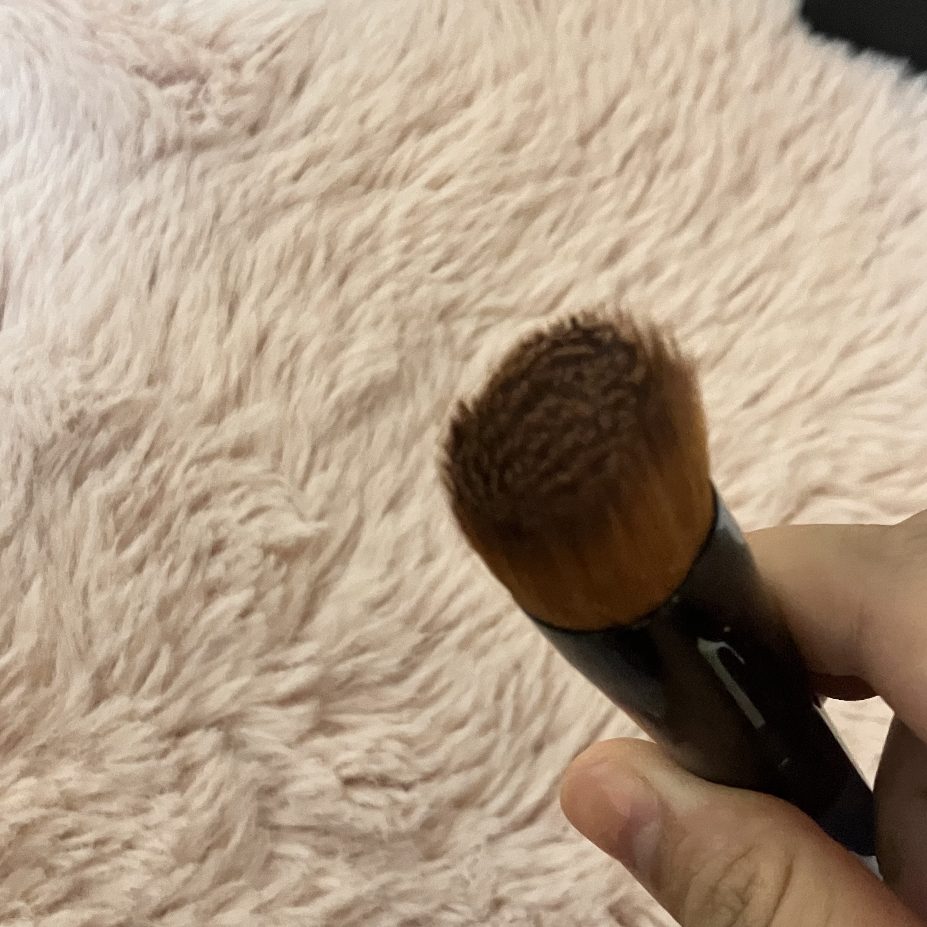 ファンデーション ブラシ 131　（専用ケース付き）/SHISEIDO/メイクブラシを使ったクチコミ（2枚目）