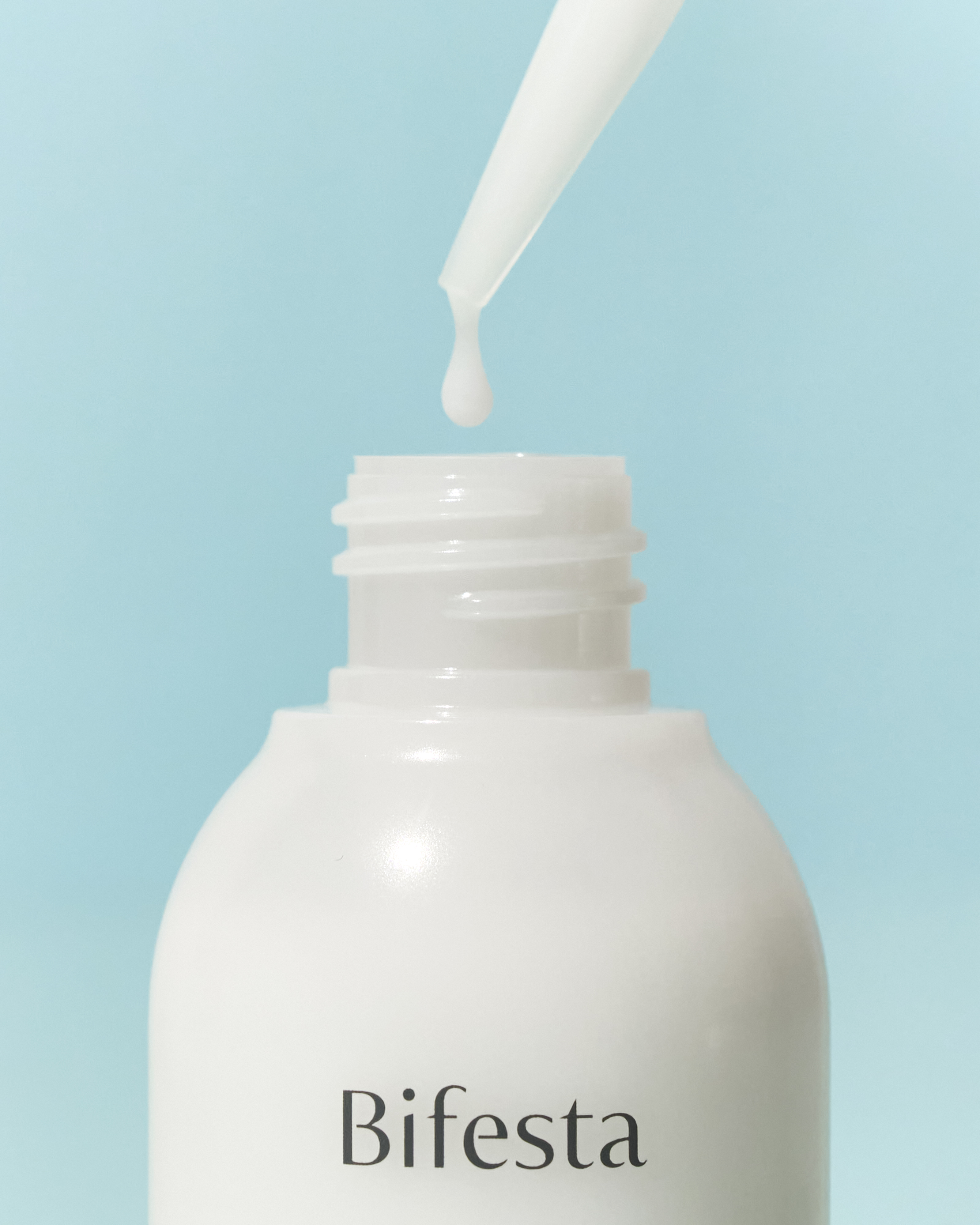 【新商品】瞬時に角層深くまで溶け込むミルク美容液『 ビフェスタ アンプルミルク』（1枚目）