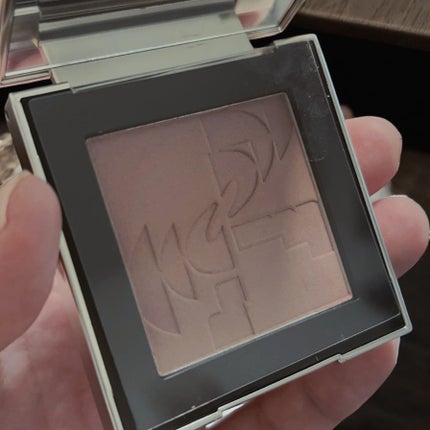 オールオーバーフェイスブラッシュ/TWO SLASH FOUR/パウダーチークを使ったクチコミ(3枚目)