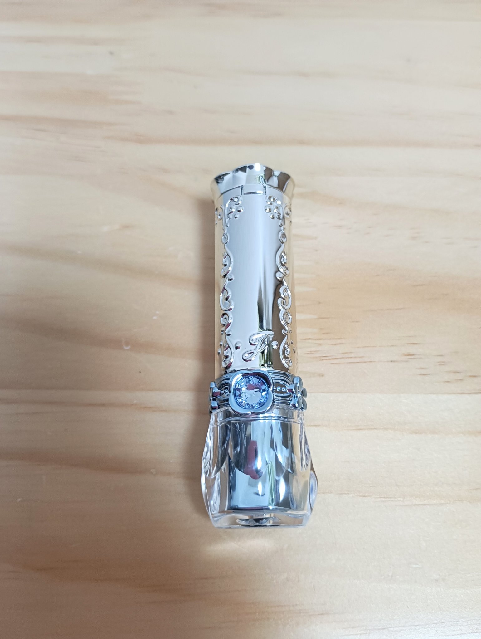 クリスタルブルーム　サムシングピュアブルー セント　パフュームド ハンド エッセンス/JILL STUART/ハンドクリームを使ったクチコミ（2枚目）