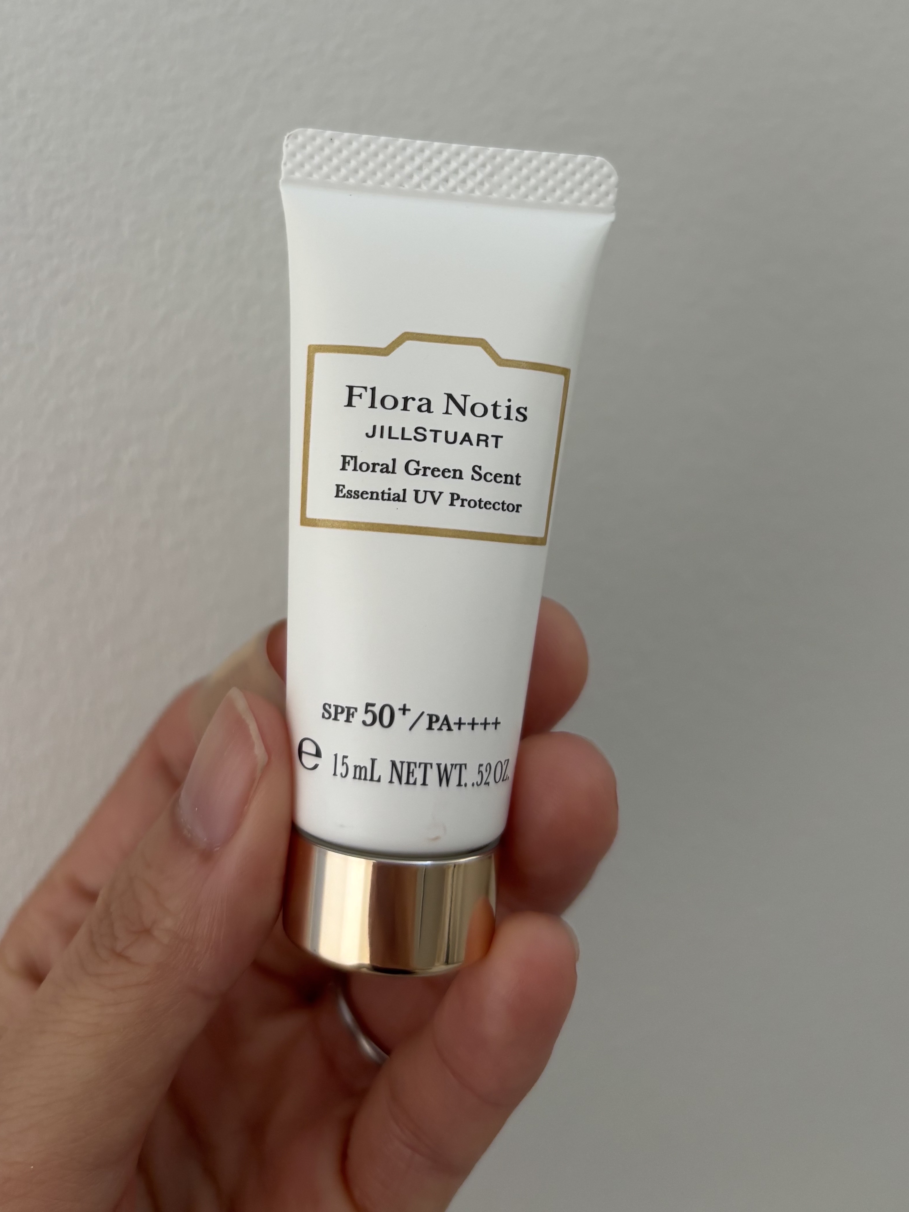 エッセンシャルUVプロテクター フローラルグリーン/Flora Notis JILL STUART/日焼け止めミルクを使ったクチコミ（1枚目）