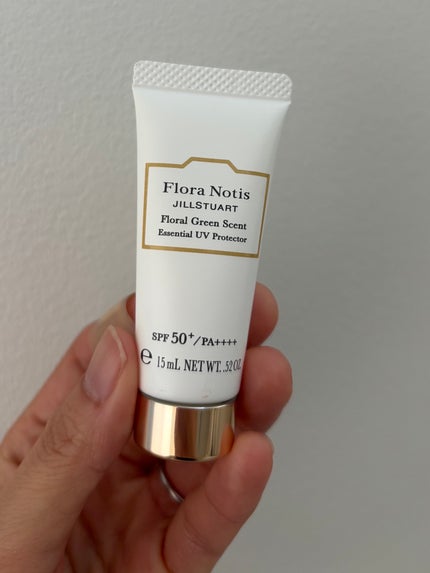 エッセンシャルUVプロテクター フローラルグリーン/Flora Notis JILL STUART/日焼け止めミルクを使ったクチコミ(1枚目)