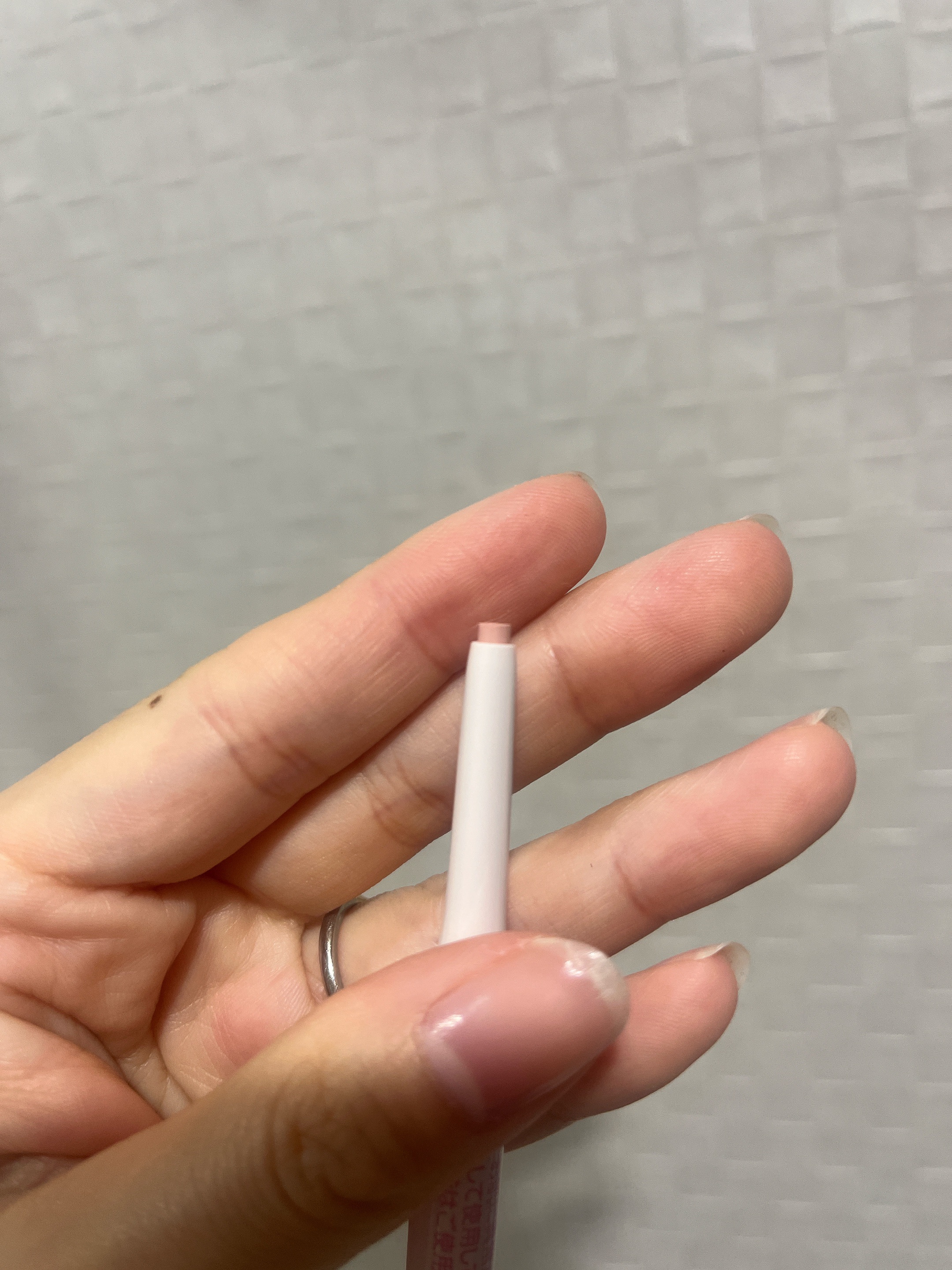 描くアイゾーンコンシーラー/CEZANNE/ペンシルコンシーラーを使ったクチコミ（2枚目）