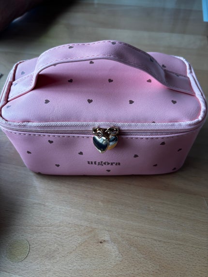 バニティポーチ/3COINS/化粧ポーチを使ったクチコミ(2枚目)