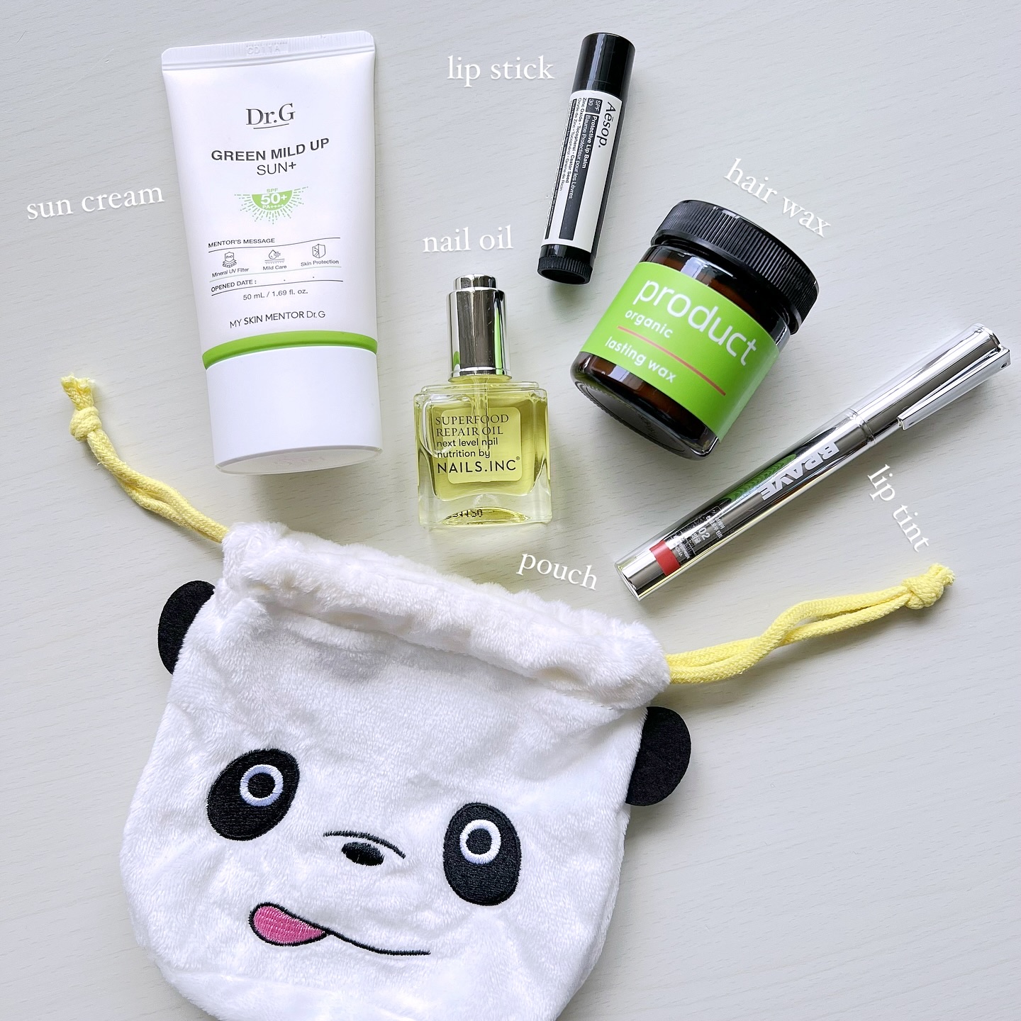 nails inc. スーパーフードブースター　ネイルオイルのクチコミ「in my pouch🐼

───────────────────

☑︎パンちゃん巾着
→4.....」（2枚目）