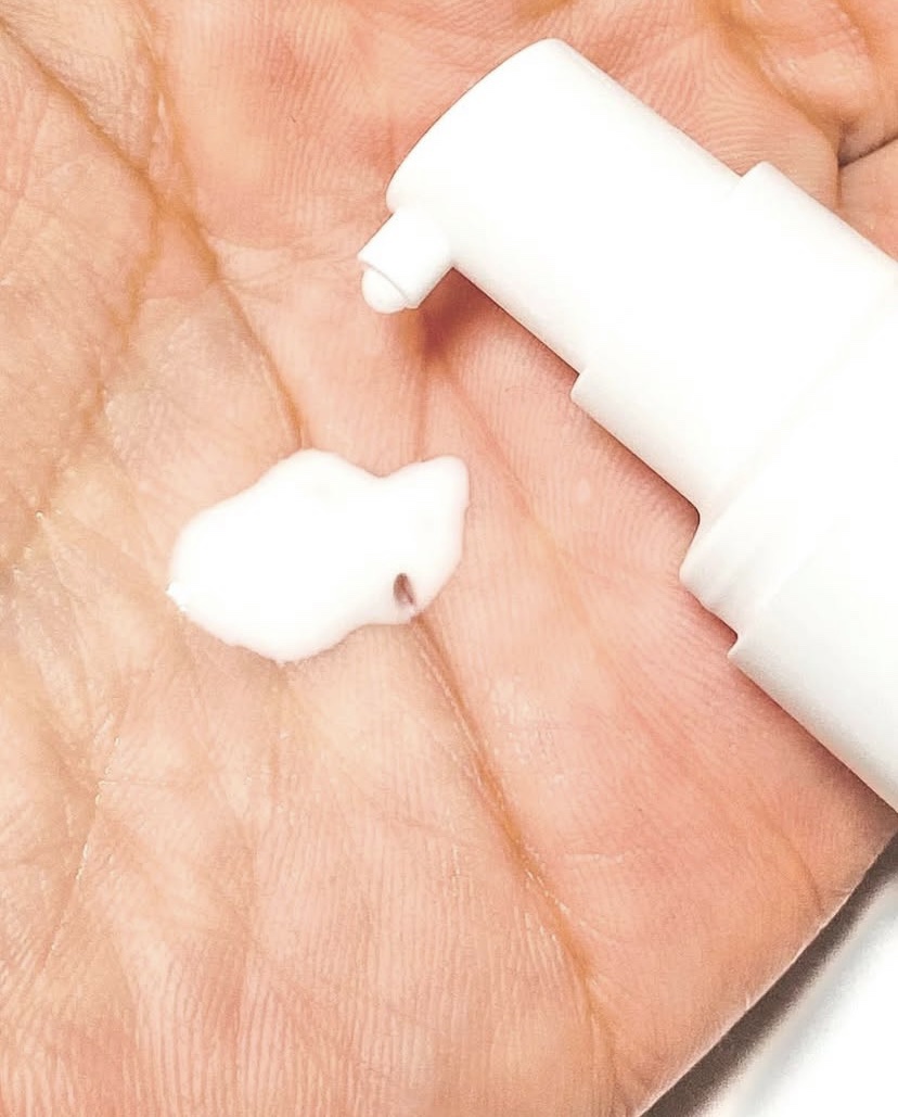 iroha INTIMATE CARE イロハ ホワイトミルクのクチコミ「①iroha TREATMENT LOTION
②iroha WHITE MILK 


こち.....」（3枚目）