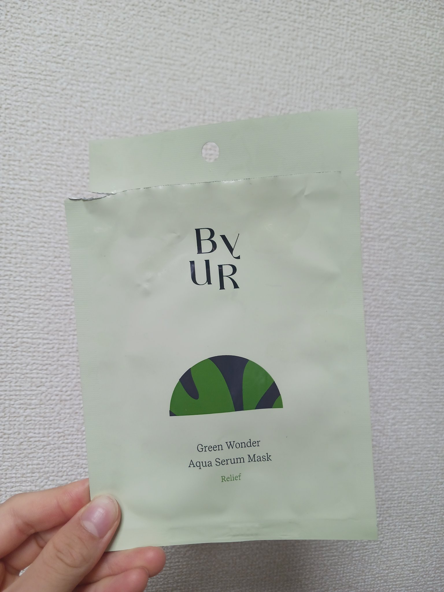 やっぱり大好き！！毛穴への効果がレベチすぎる！
リピ買いアイテム〜♡♡
ByUR スージンググリーン アクアセラムマスク

毛穴への効果を謳っているパックは沢山ありますが、
このパックの効果は本当に段違いだと思います！！

私自身鼻は黒ずみ