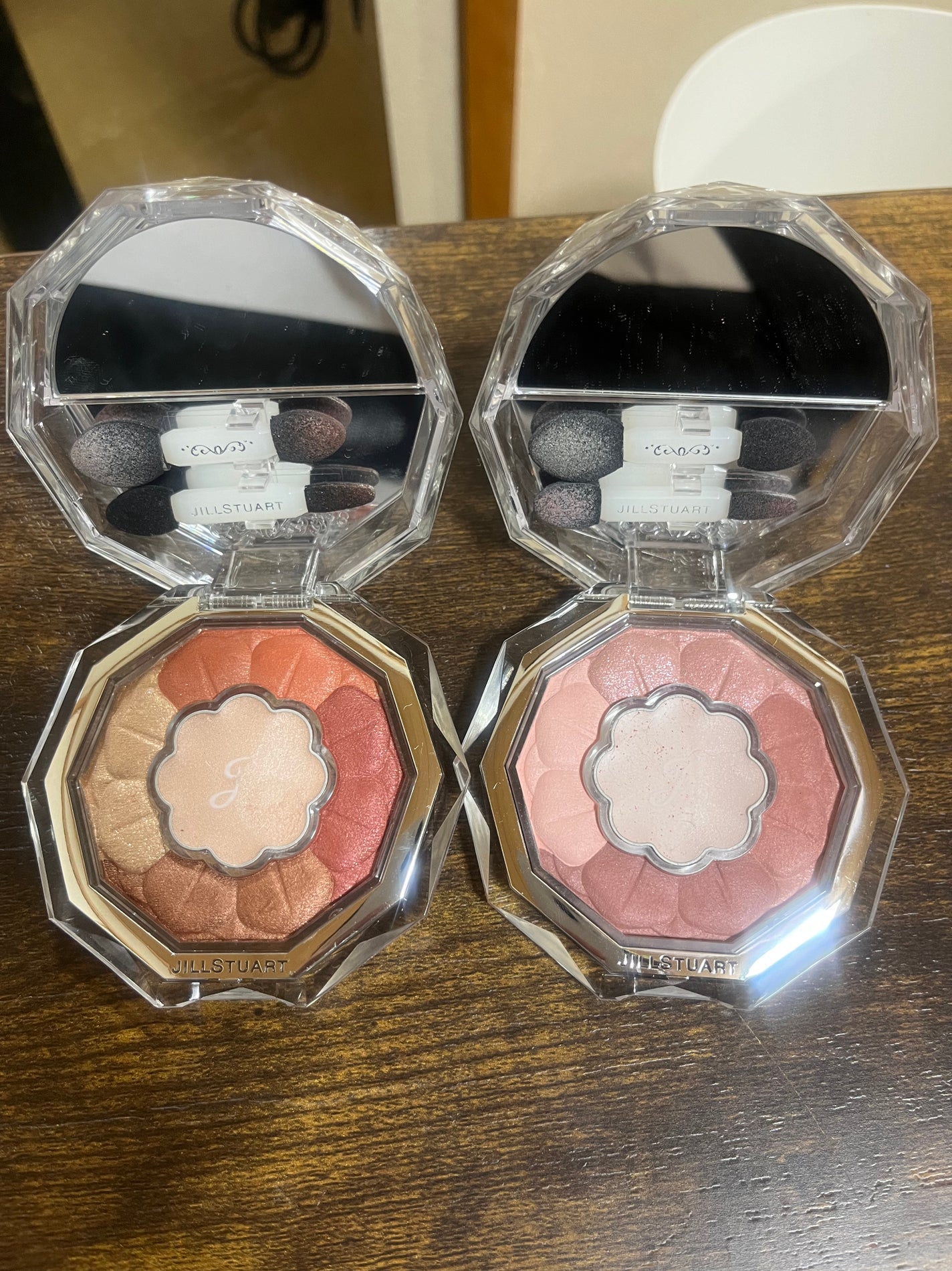 ジルスチュアート ブルームクチュール アイズ/JILL STUART/アイシャドウパレットを使ったクチコミ(4枚目)