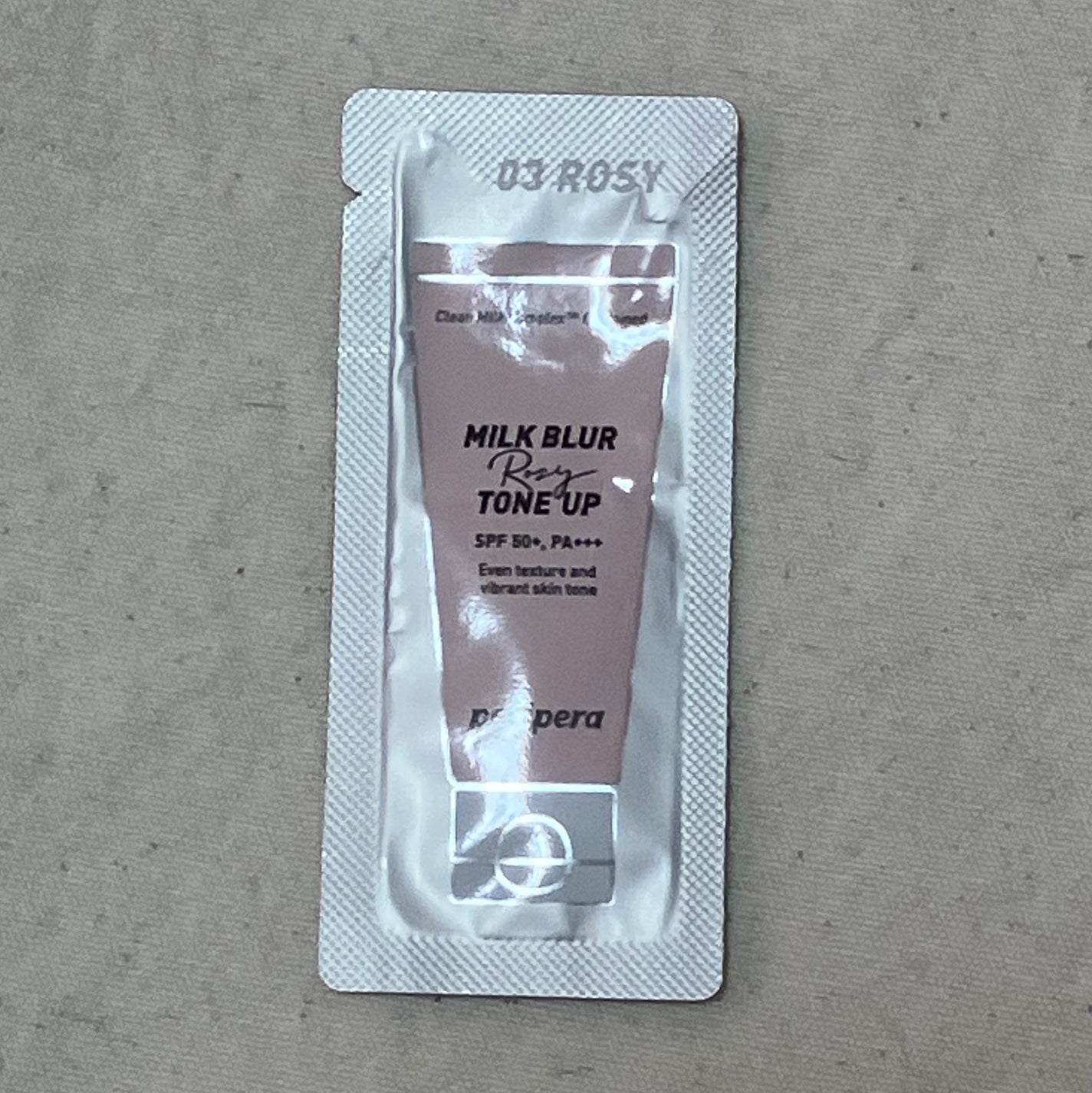 ミルク ブラー トーン アップ クリーム/PERIPERA/化粧下地を使ったクチコミ(1枚目)