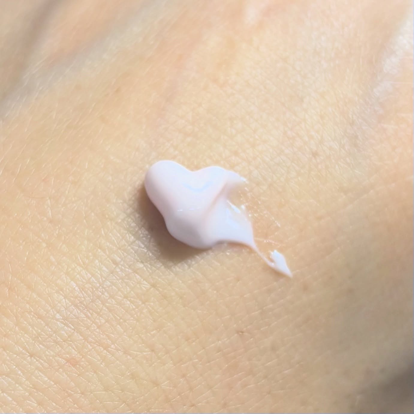 アルティミューン パワライジング ハンドクリーム/SHISEIDO/ハンドクリームを使ったクチコミ（2枚目）