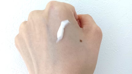 サクラサボン ハンドクリーム/L'OCCITANE/ハンドクリームを使ったクチコミ(2枚目)