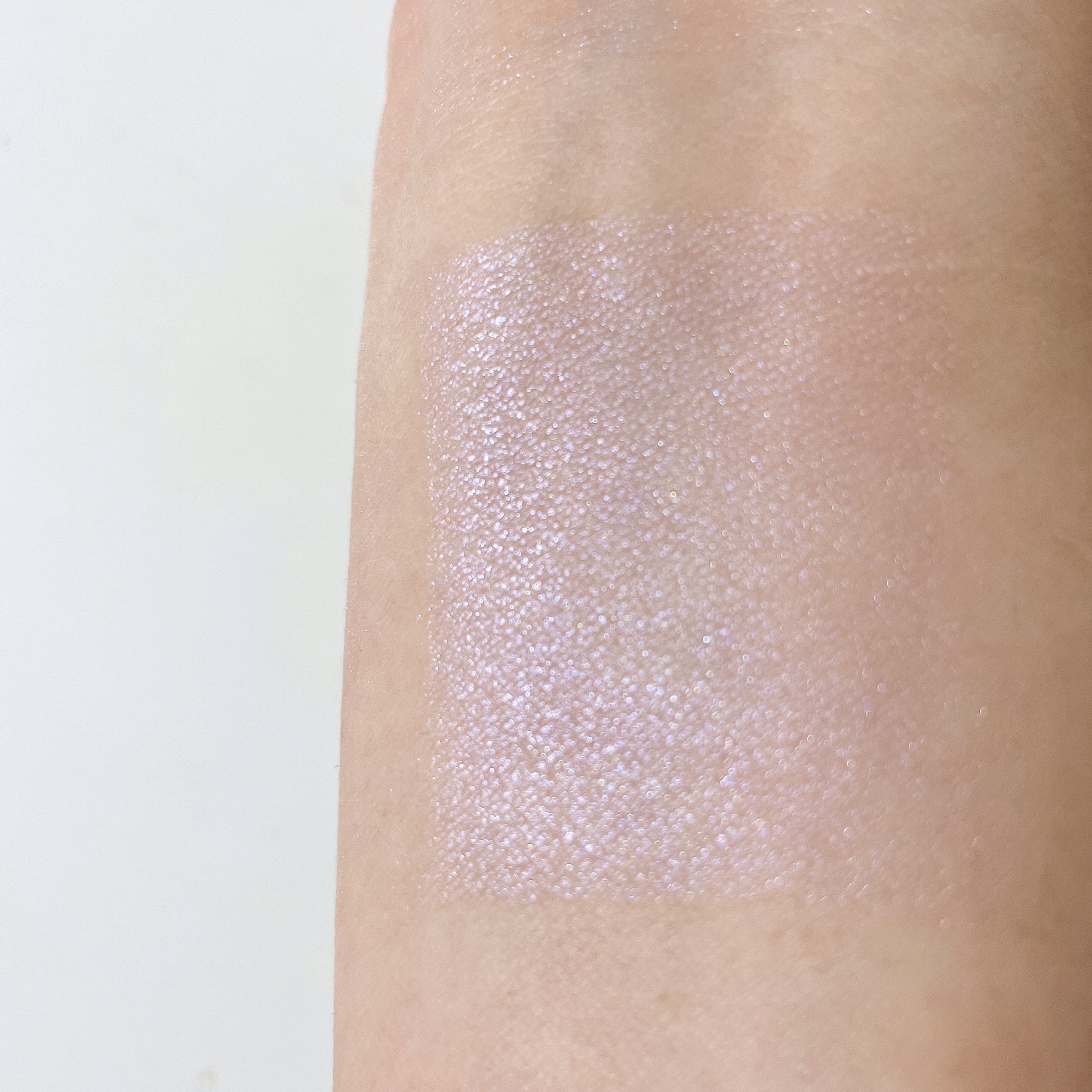 パールグロウニュアンサー/CEZANNE/パウダーハイライトを使ったクチコミ（3枚目）