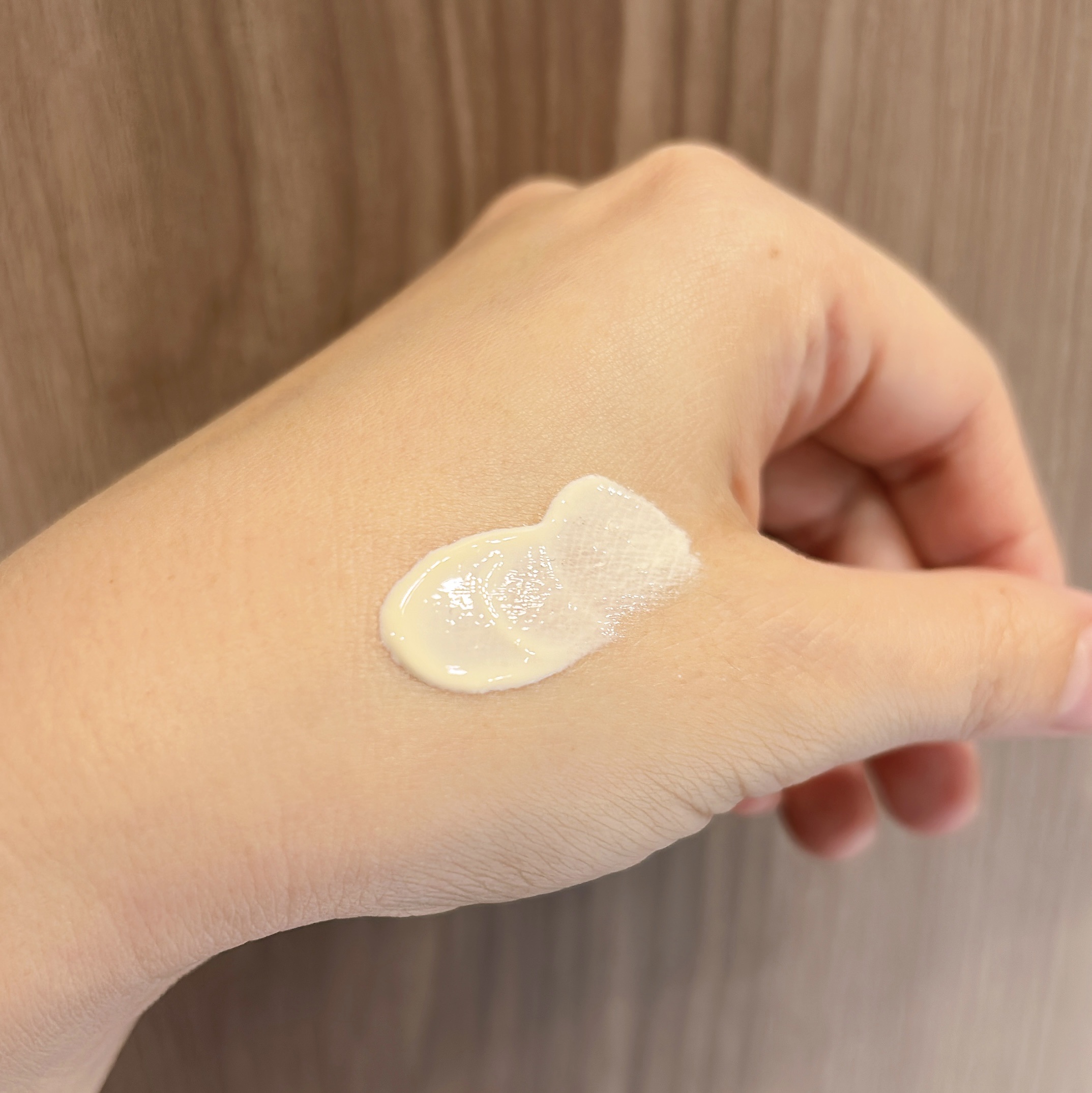 アクセーヌ　デイ トリートメント プロテクション/ACSEINE/フェイスクリームを使ったクチコミ（2枚目）