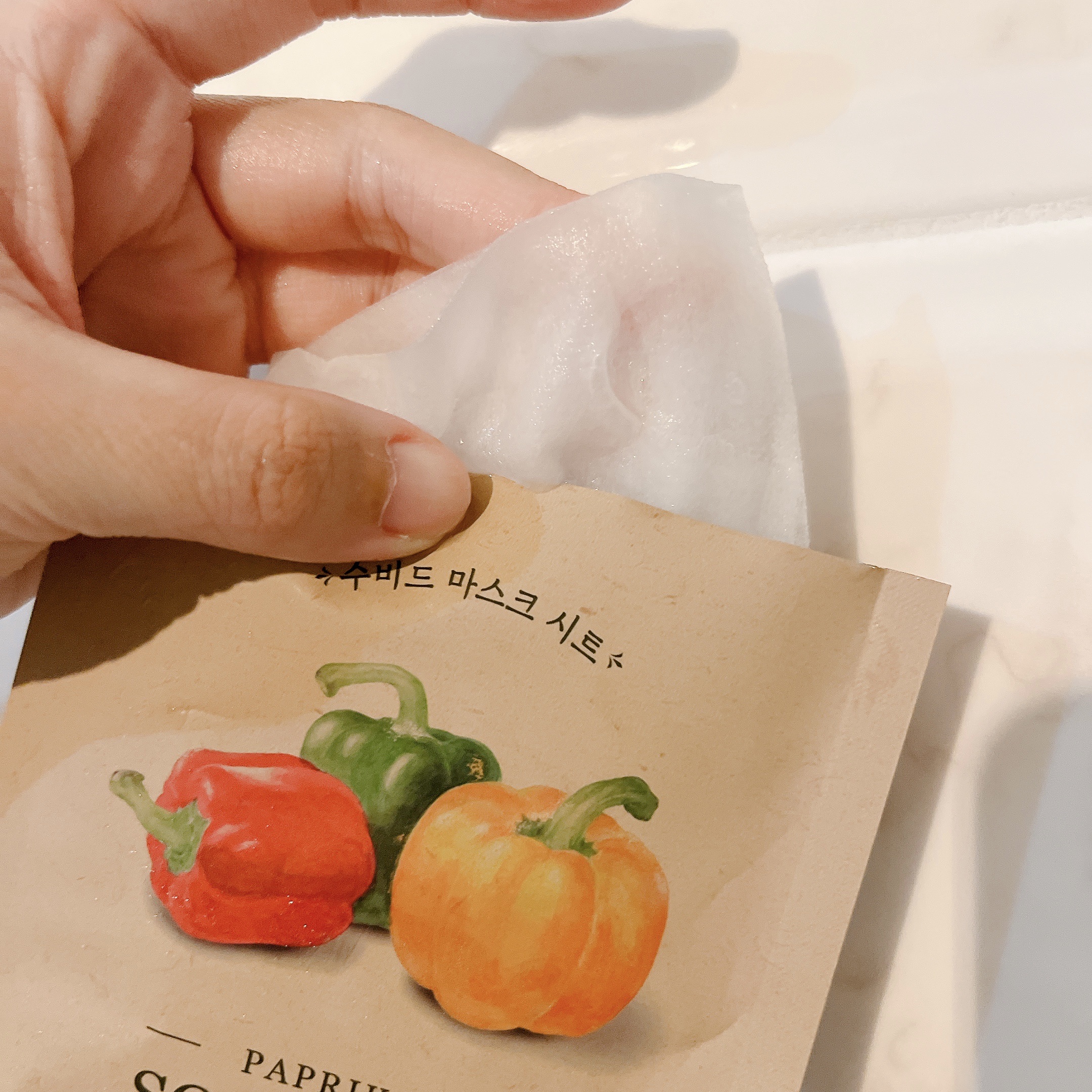 スーヴィッド マスクシート パプリカ/SKINFOOD/シートマスク・パックを使ったクチコミ（2枚目）