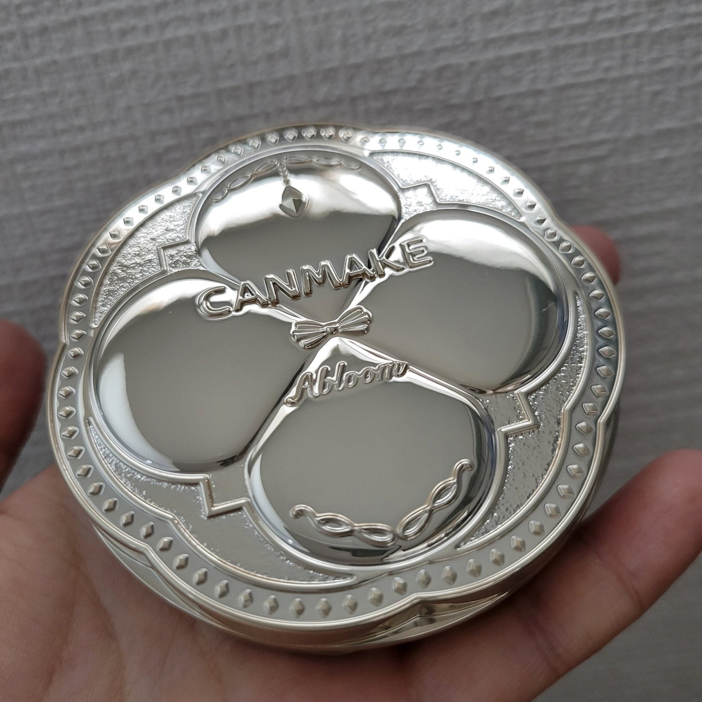 マシュマロフィニッシュパウダー ~Abloom~/キャンメイク/プレストパウダーを使ったクチコミ(2枚目)