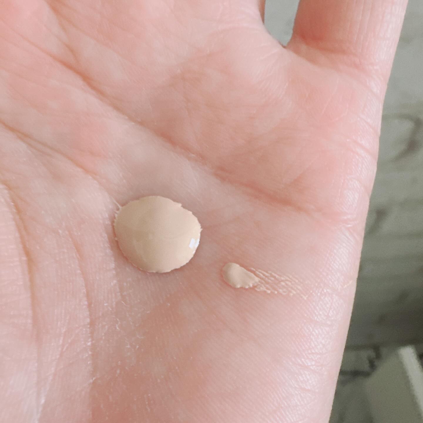 クレ・ド・ポー ボーテ タンフリュイドエクラ ナチュレル オークル10/クレ・ド・ポー ボーテ/リキッドファンデーションを使ったクチコミ（2枚目）