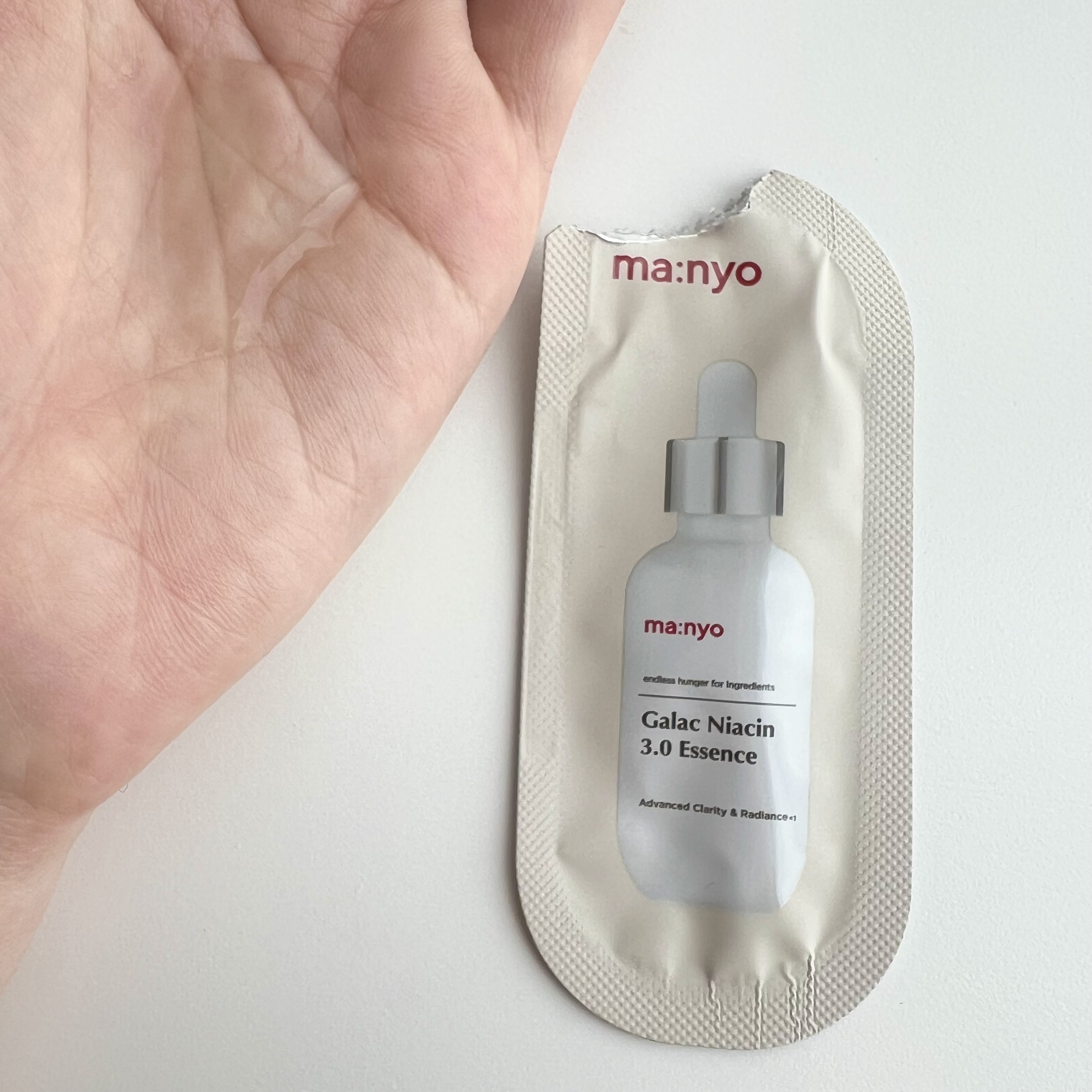 ガラク ナイアシン 3.0 エッセンス/manyo/美容液を使ったクチコミ（2枚目）