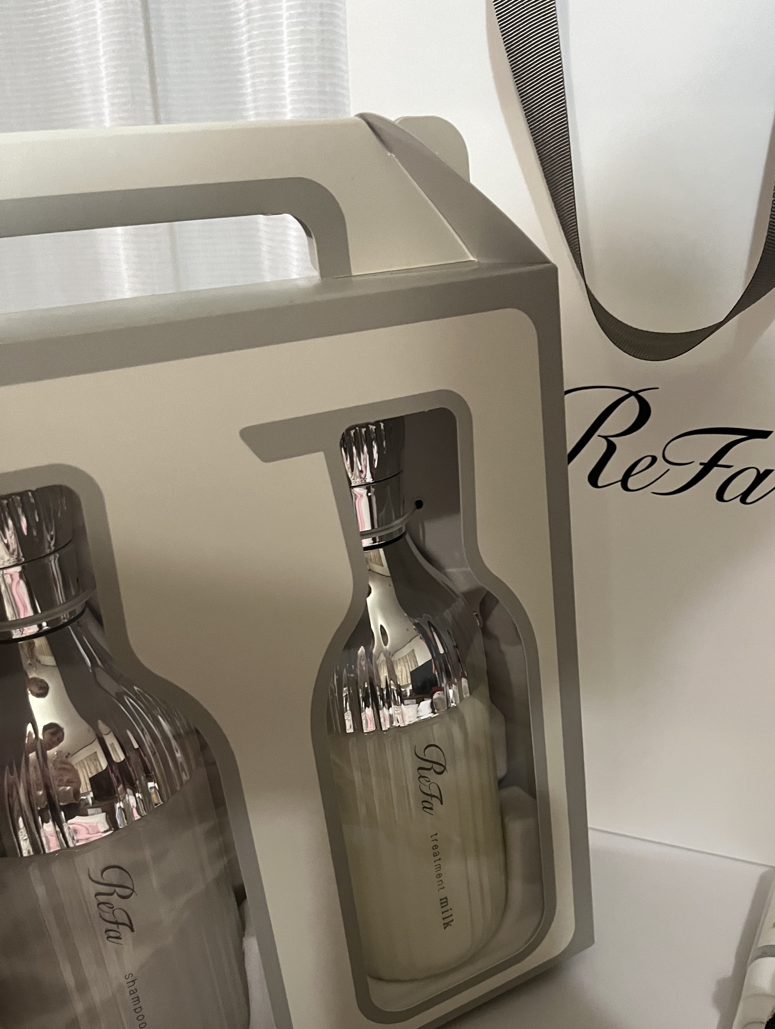 リファミルクプロテインシャンプー/トリートメント ギフトセット/ReFa/シャンプー・コンディショナーを使ったクチコミ（1枚目）