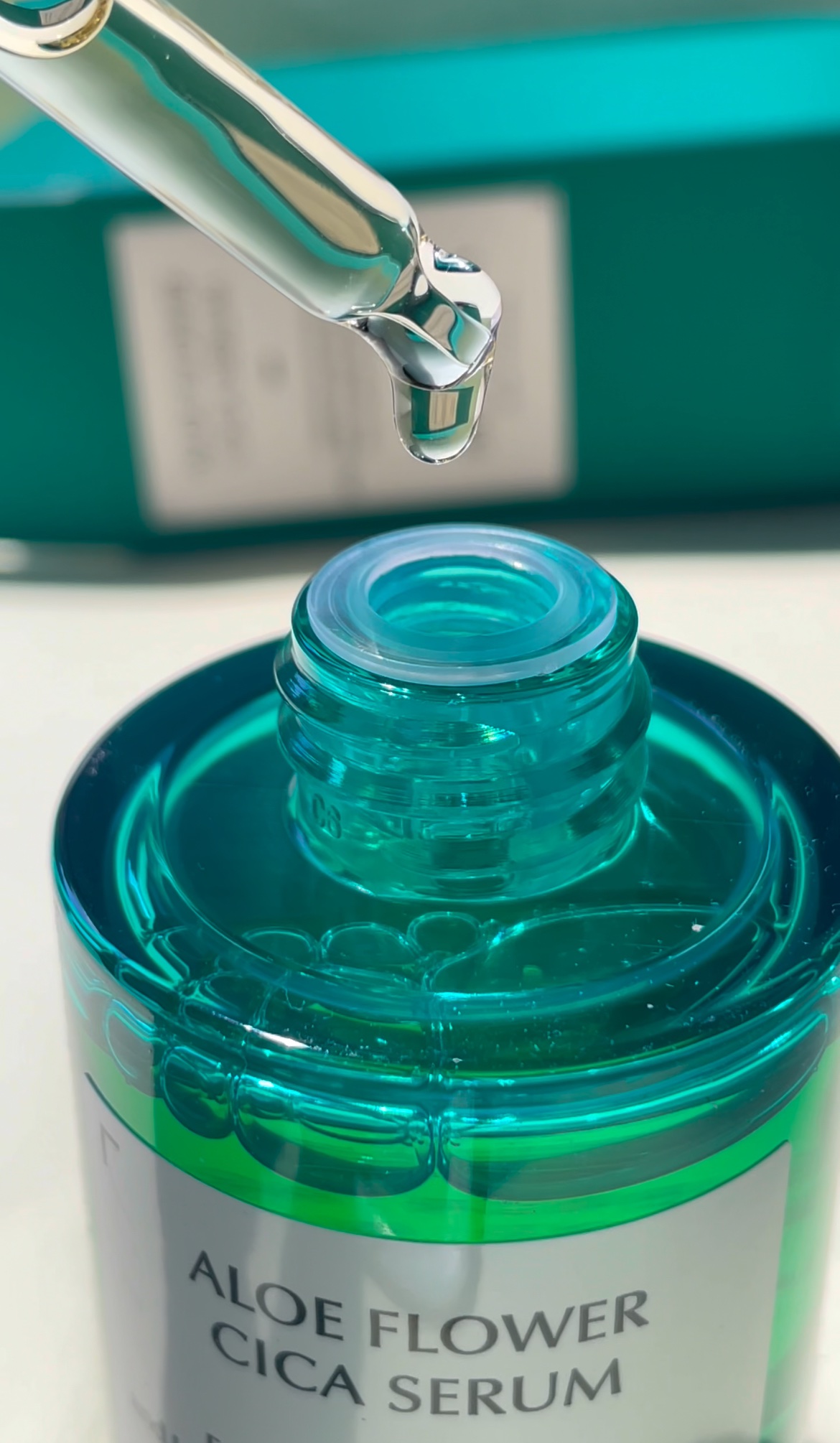 アロエフラワーシカセラム/BOTANITY/美容液を使ったクチコミ（3枚目）