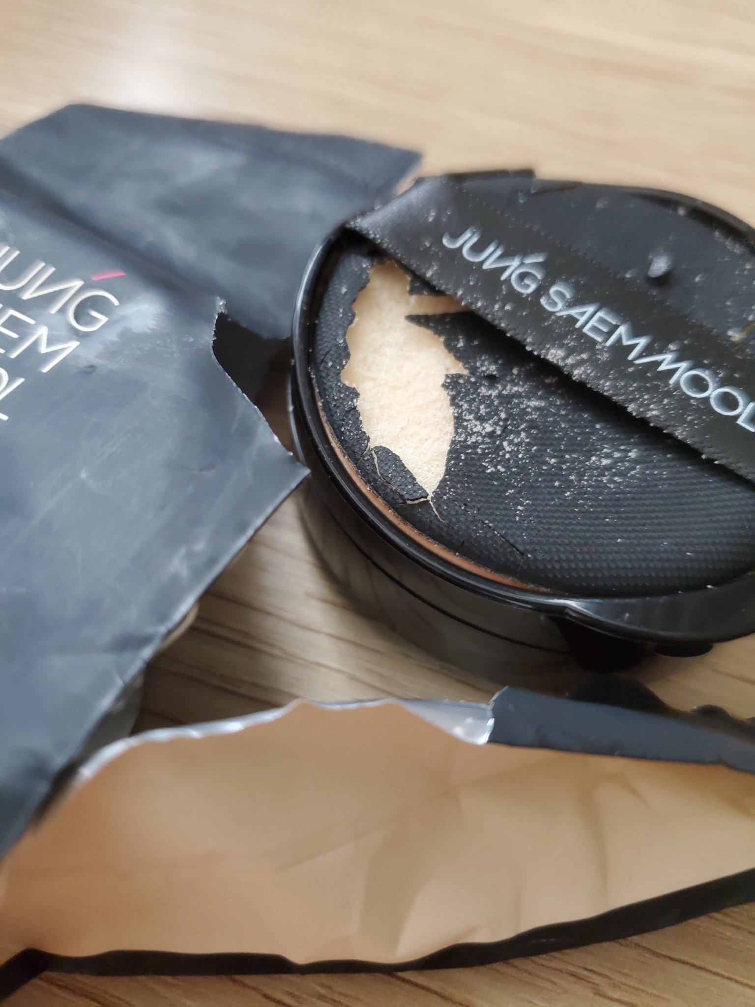 ジョンセンムル スキンヌーダーロングウェアクッション/JUNG SAEM MOOL/クッションファンデーションを使ったクチコミ（1枚目）