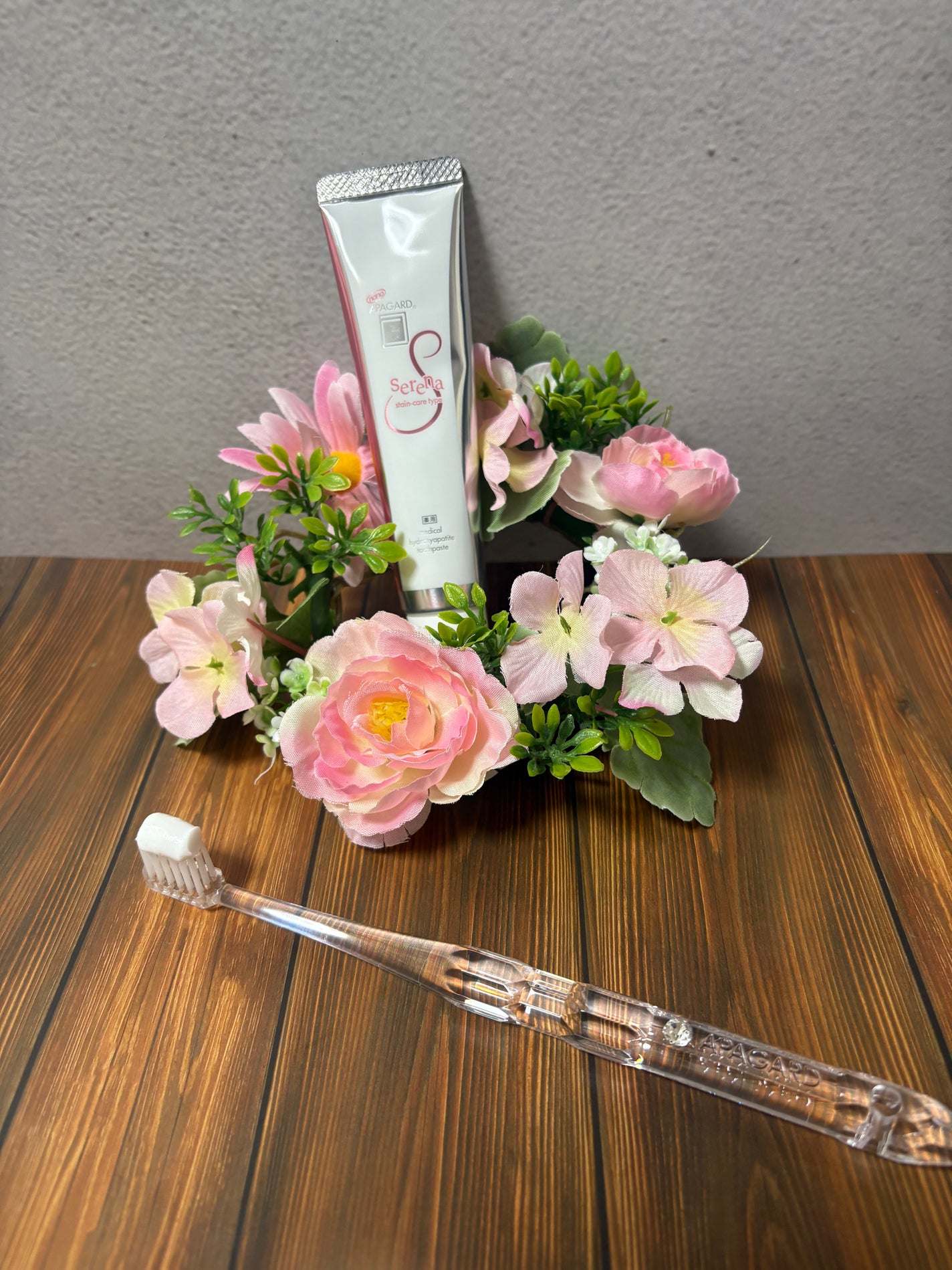 アパガードクリスタル歯ブラシ/アパガード/歯ブラシを使ったクチコミ(2枚目)