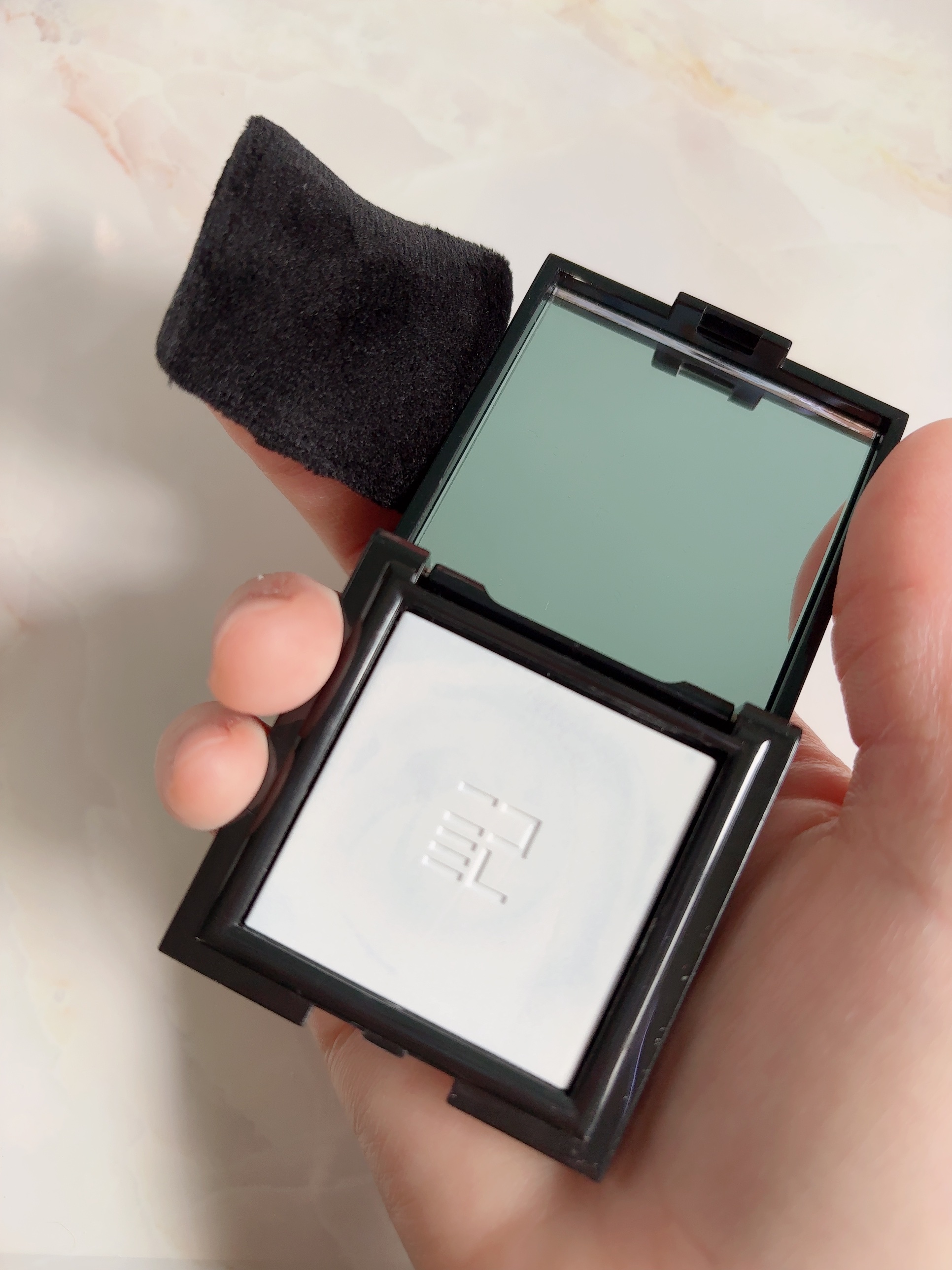 トランスルーシェント ブルーリング セッティング パウダー/PERFECT DIARY/プレストパウダーを使ったクチコミ（3枚目）