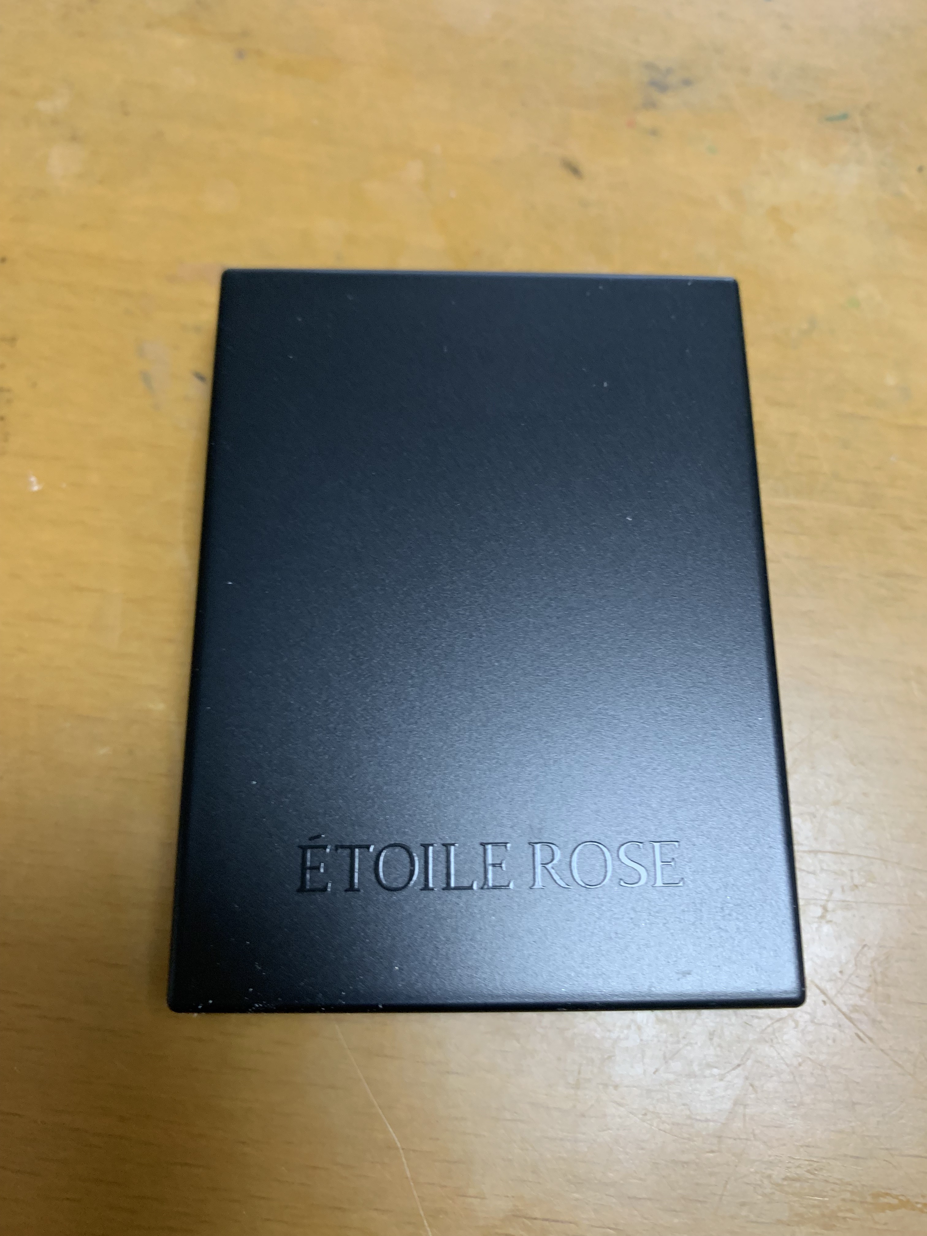 エトワルローズ 4色アイシャドウ/Étoile Rose/アイシャドウパレットを使ったクチコミ（2枚目）