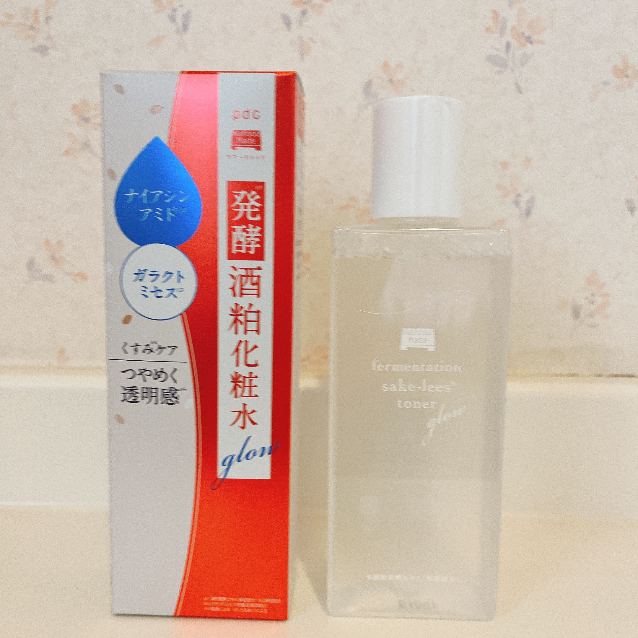 ❤️ pdc ワフードメイド 
発酵酒粕化粧水 グロー ‎🤍

内側*¹まで浸透しうるおい満たす
もっちり透輝肌へ‎🤍 .

ワフードメイド独自成分
発酵酒粕EX*²配合

こちらは化粧水としても
拭き取りやパックとしても使用できます✨