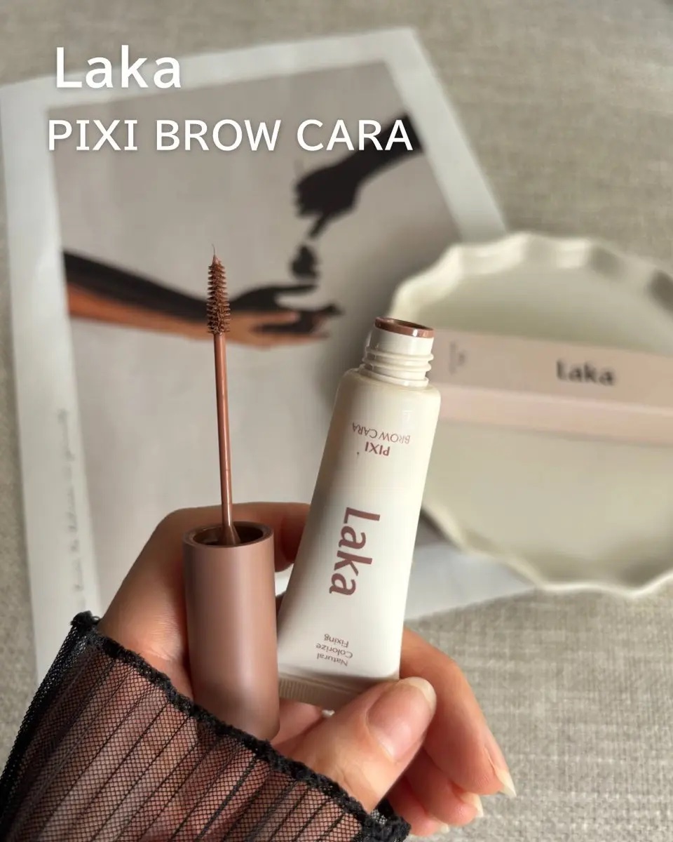 ラカ ピクシーブロウカラ/Laka/眉マスカラを使ったクチコミ（1枚目）