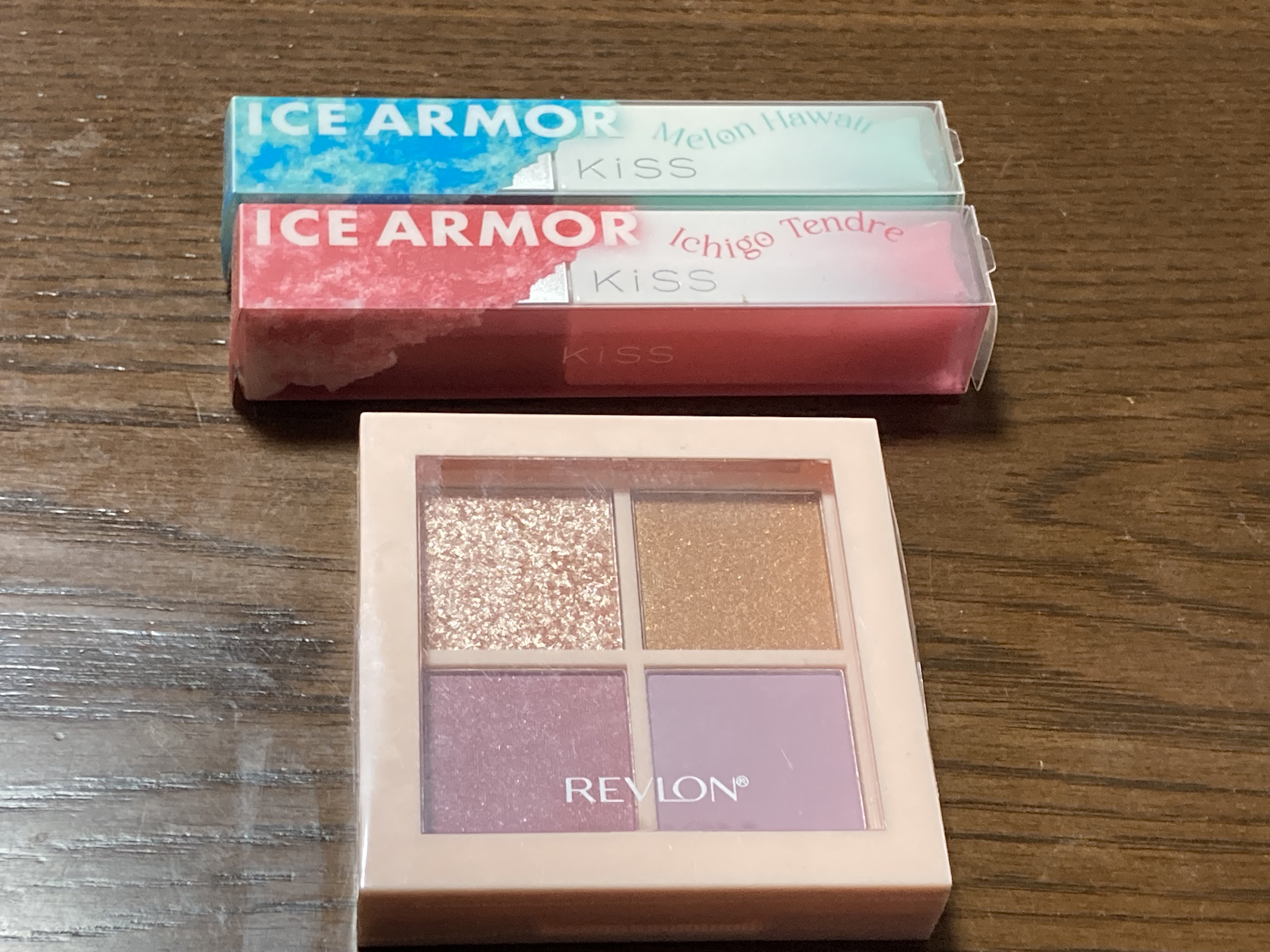 レブロン ダズル アイシャドウ クアッド 015 コズミック スター/REVLON/アイシャドウパレットを使ったクチコミ（1枚目）