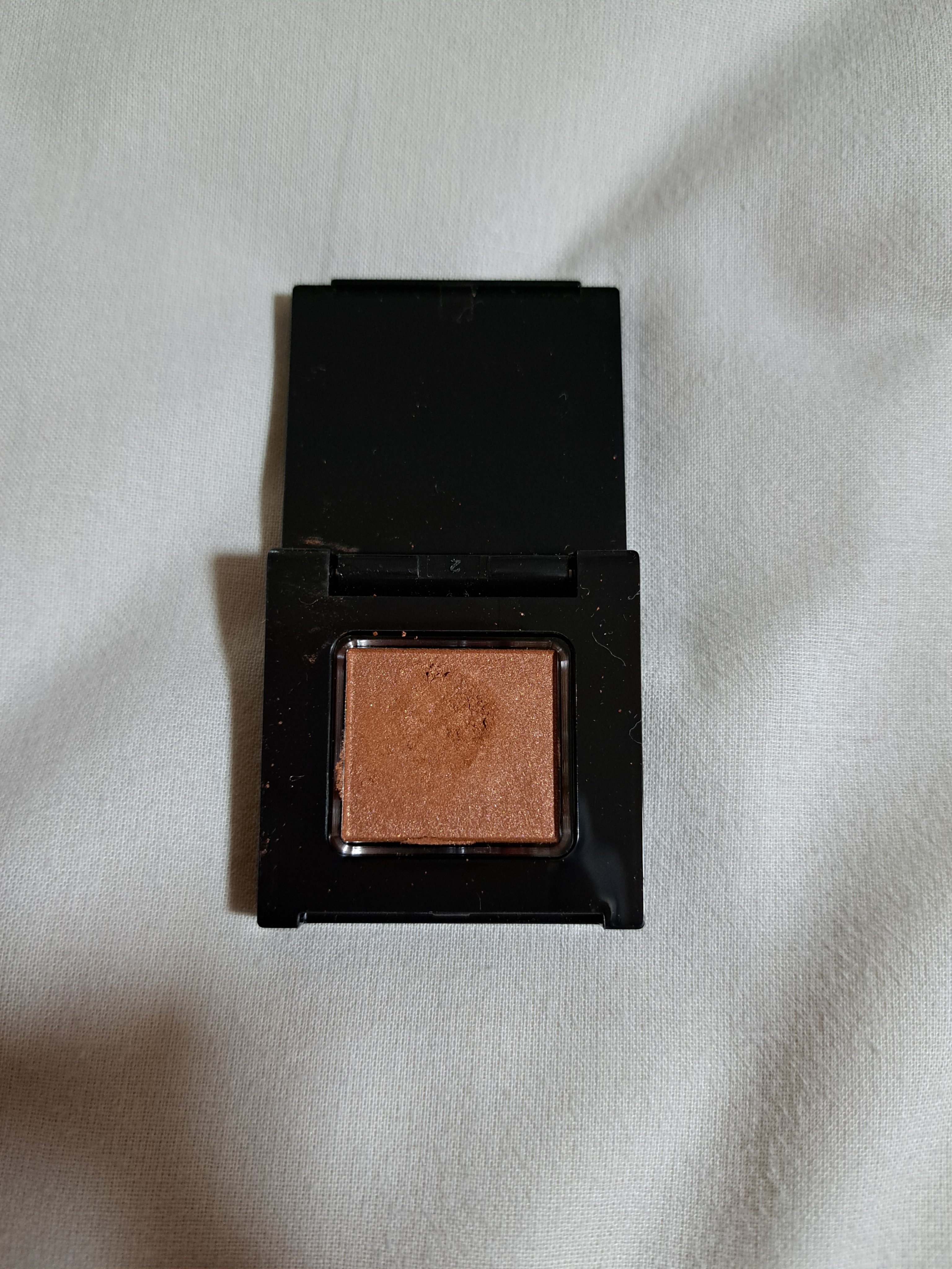 ＆be ＆be アディショナルグロウパウダーのクチコミ「&be　アディクショナルグロウパウダーブロンズ｢フェイスパウダー｣
目、ほほ、リップにマルチに.....」（1枚目）