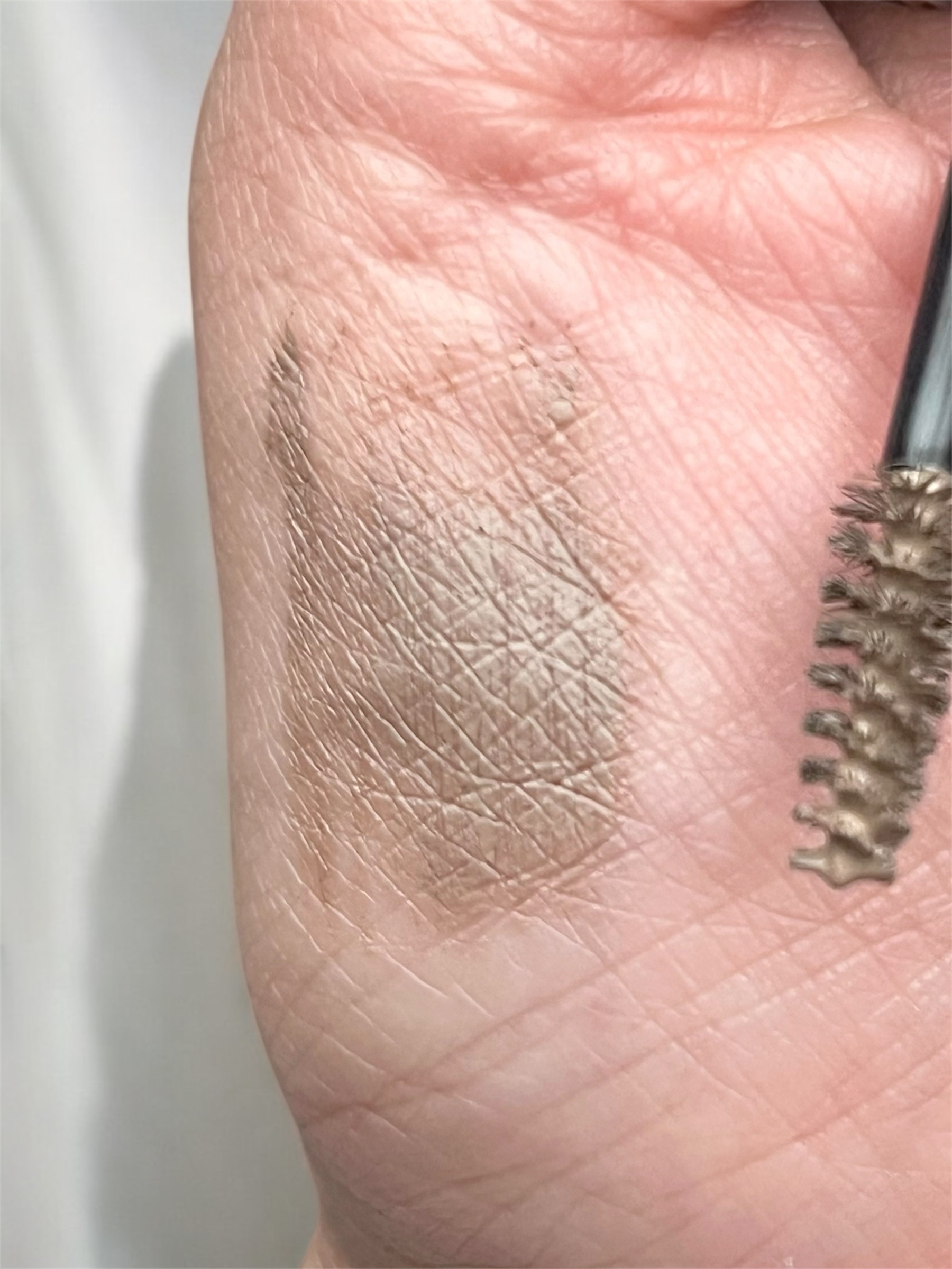 キス うす眉メーカー/KiSS/眉マスカラを使ったクチコミ（3枚目）