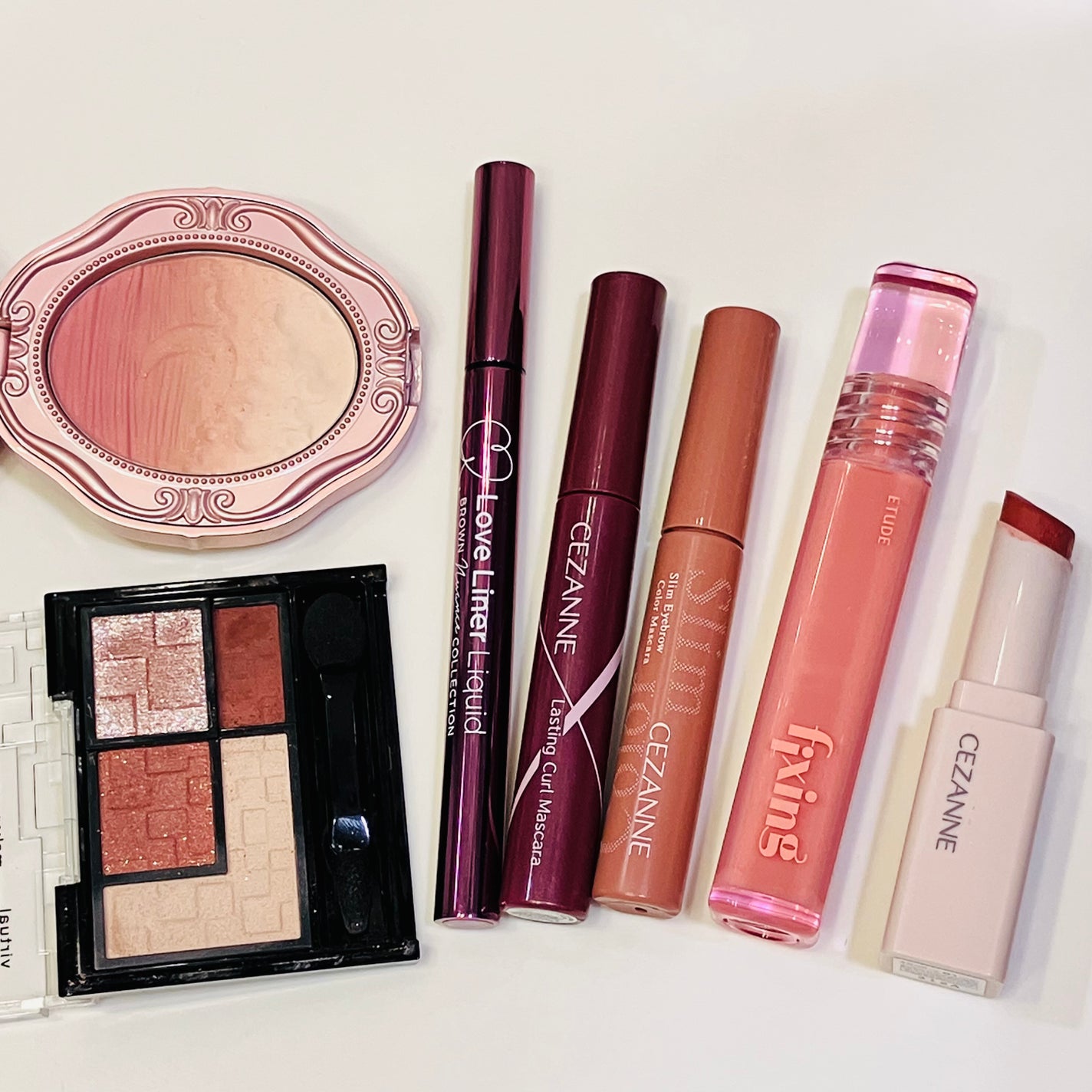 もものもものもものうち on LIPS 「♡春ピンクメイク♡♡アイブロウ・アイシャドウ♡⚫︎セザンヌ 極..」(1枚目)