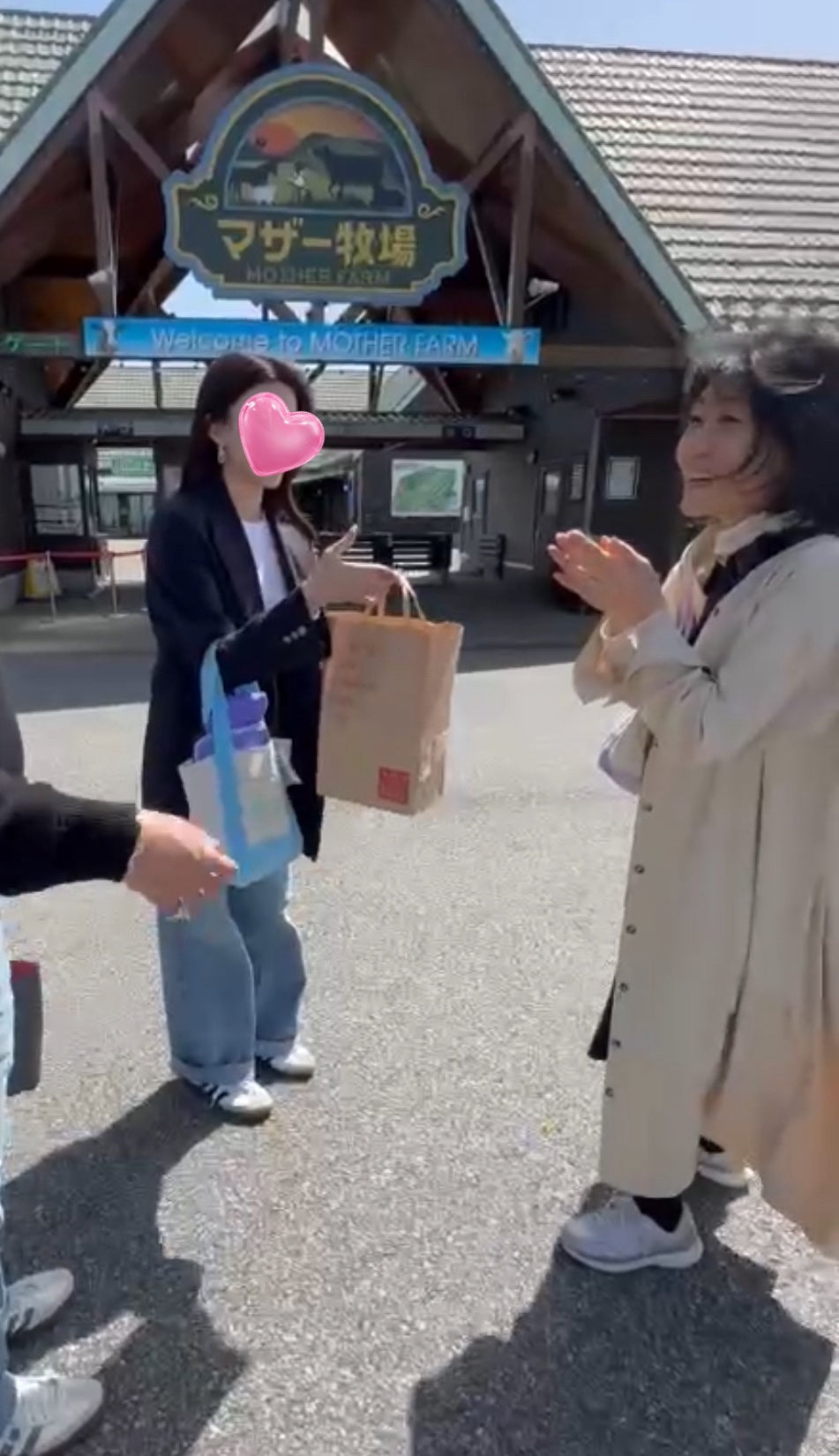 ル・レオスールデクラ /クレ・ド・ポー ボーテ/パウダーハイライトを使ったクチコミ(2枚目)